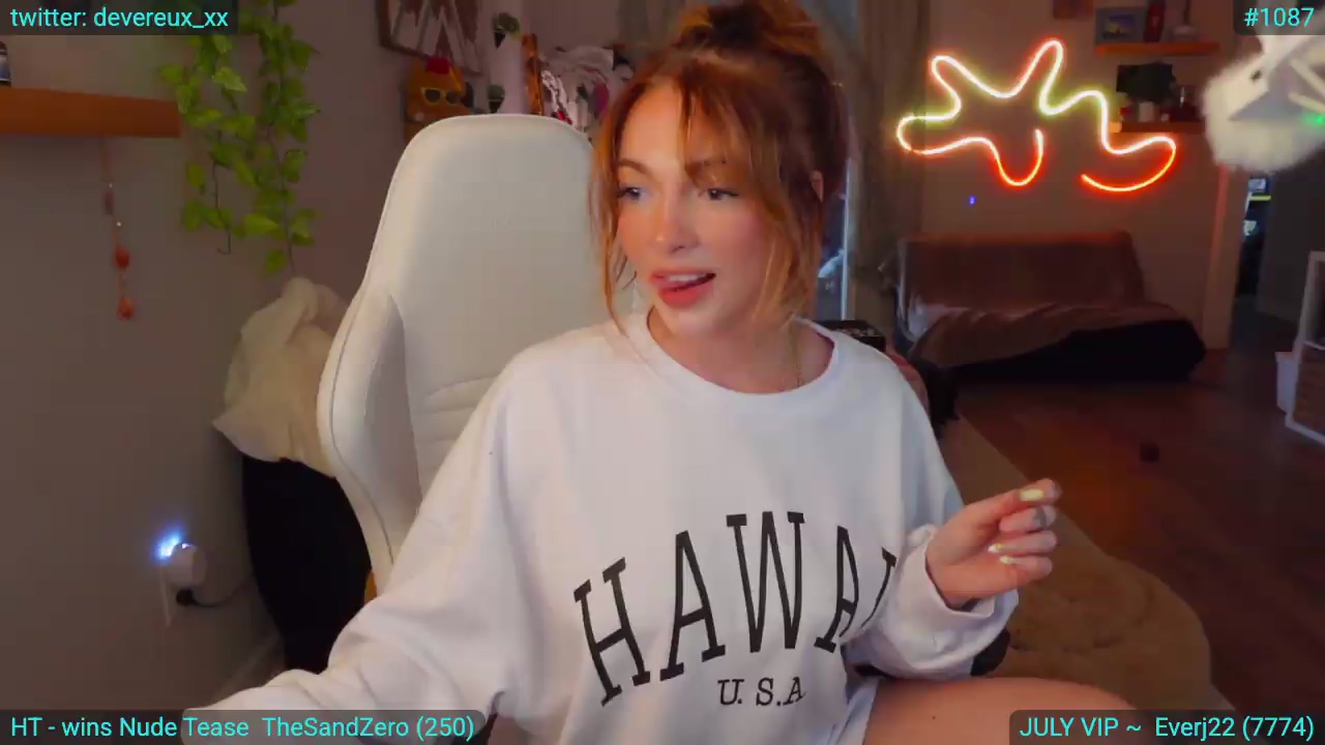Gallery image thumbnail from DevereuxQ's myfreecams stream on, 07/14/2026, 24:01 image 3 of 20