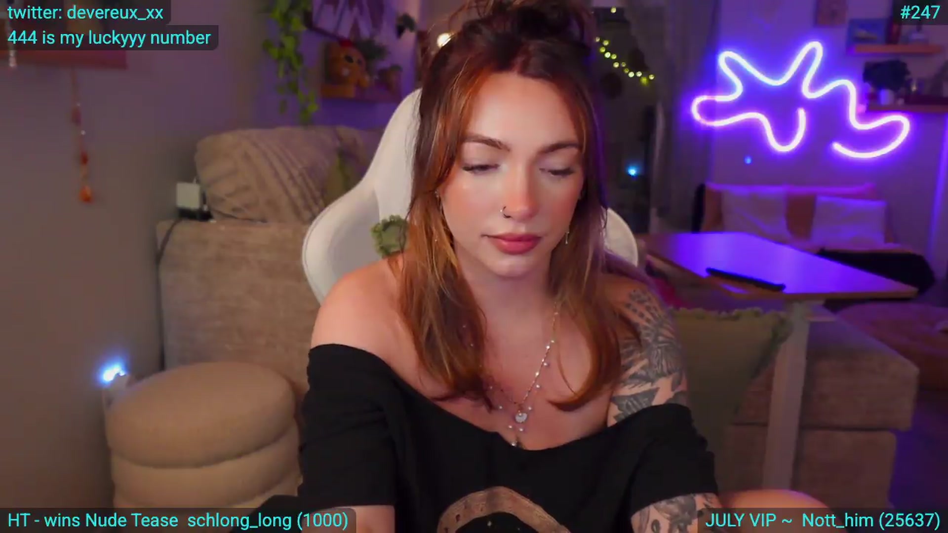 Gallery image thumbnail from DevereuxQ's myfreecams stream on, 07/29/2026, 02:25 image 5 of 20