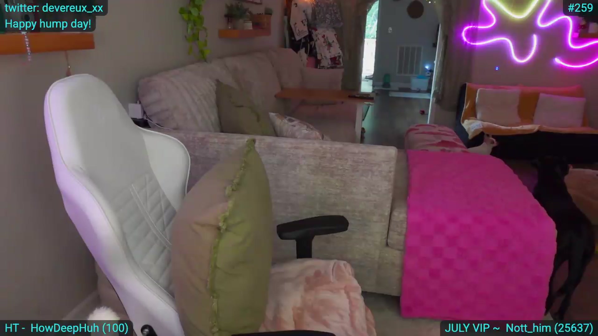 Gallery image thumbnail from DevereuxQ's myfreecams stream on, 07/30/2026, 24:02 image 5 of 20