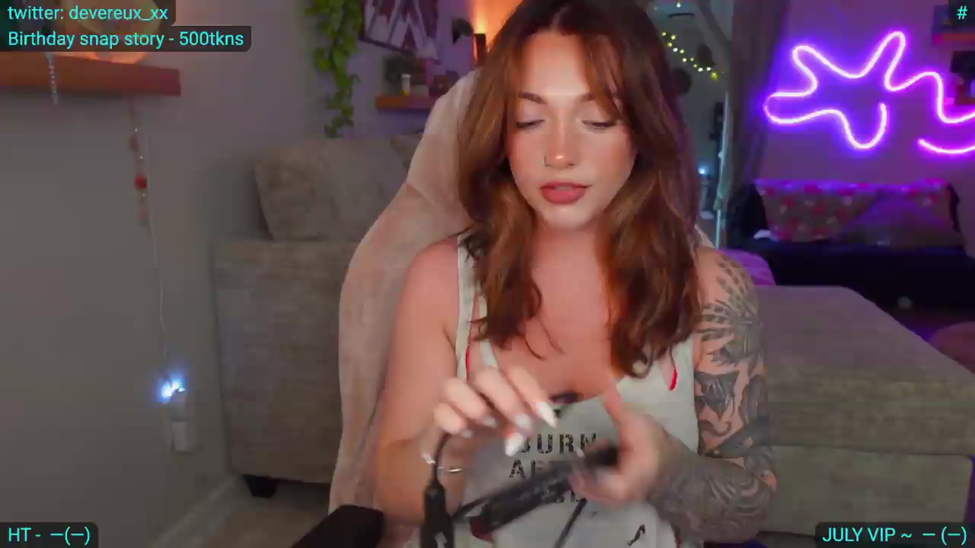 Gallery image thumbnail from DevereuxQ's myfreecams stream on, 08/04/2026, 02:37 image 1 of 20