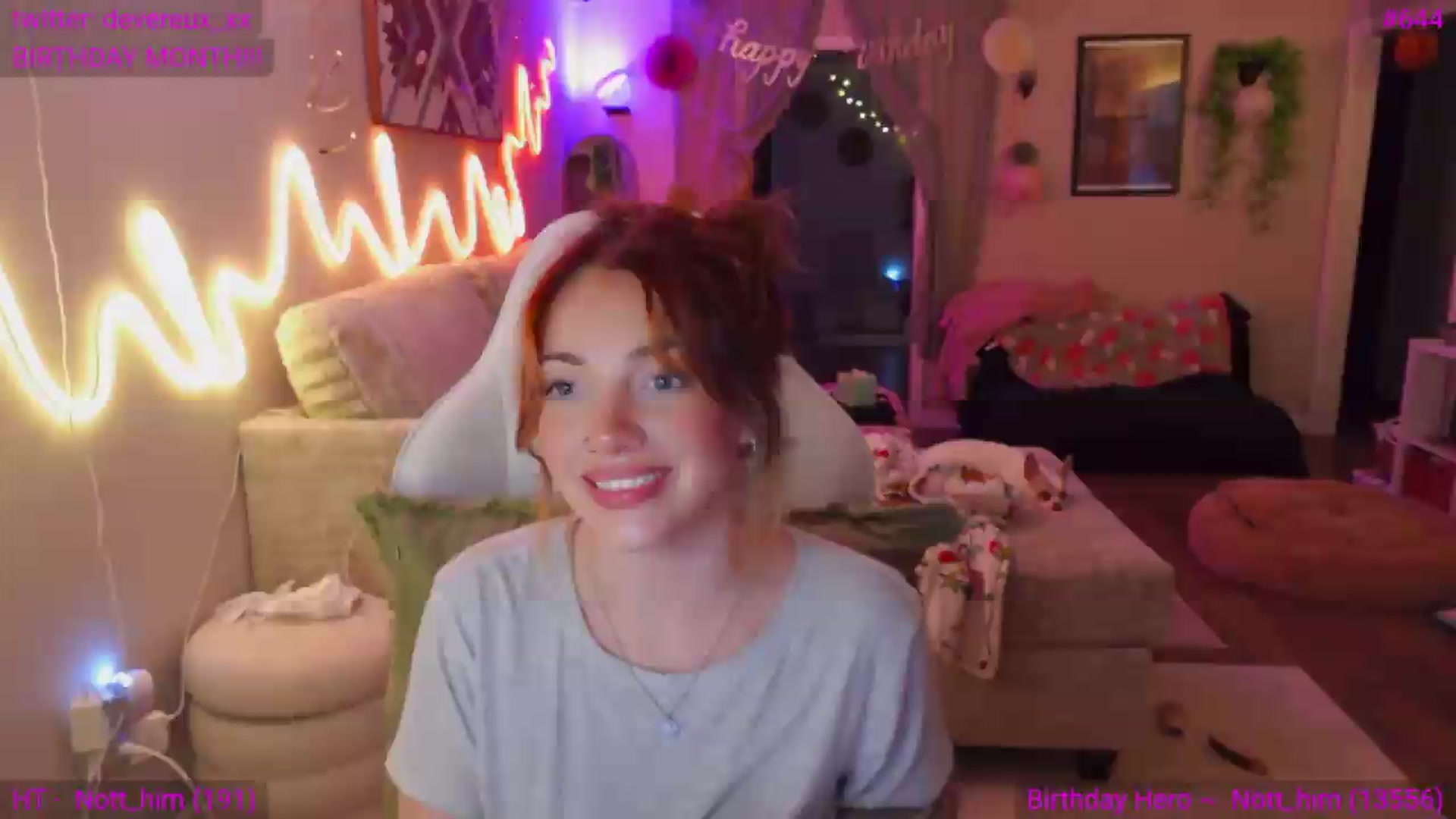 Gallery image thumbnail from DevereuxQ's myfreecams stream on, 08/19/2026, 02:03 image 12 of 20