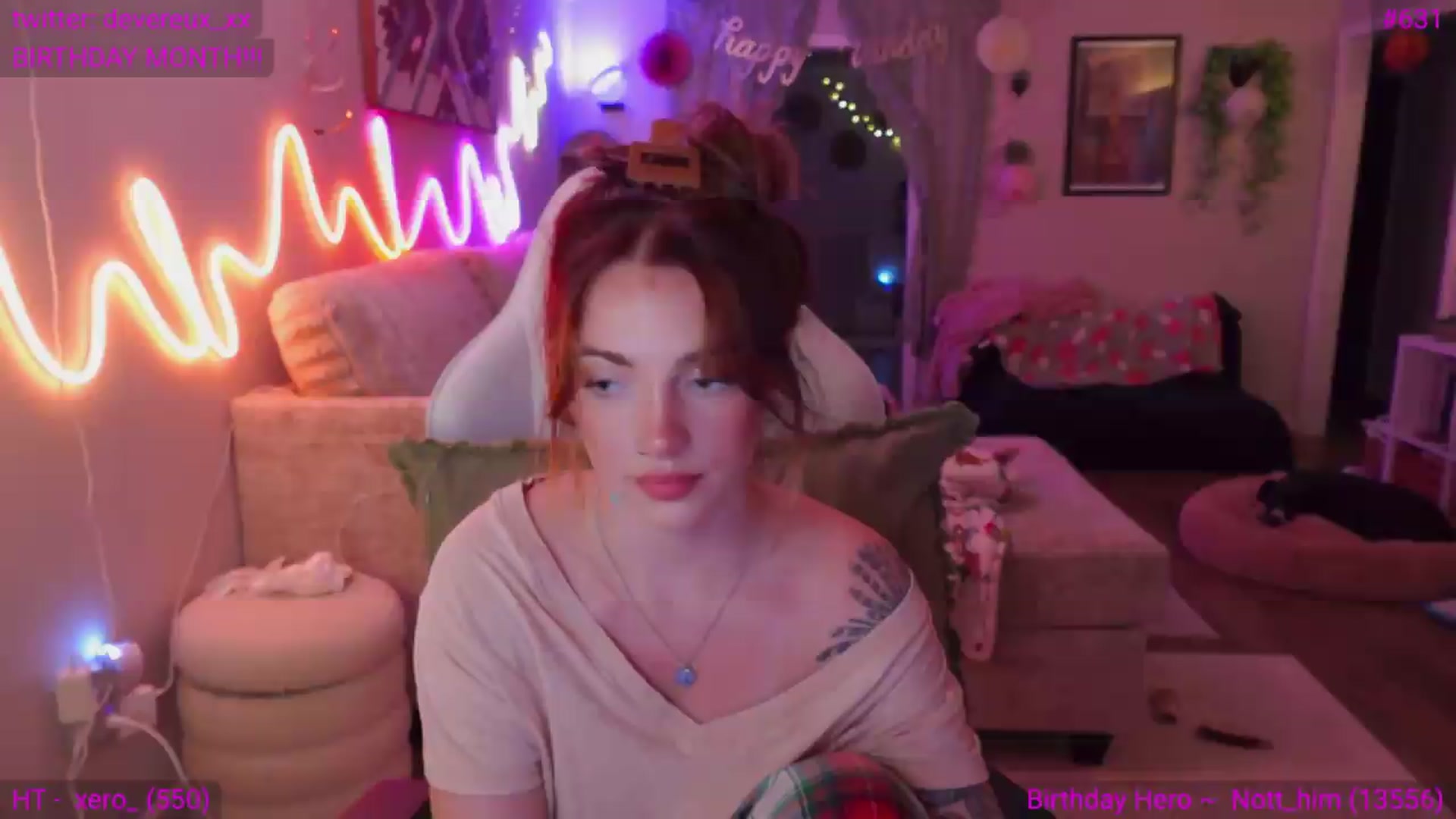 Gallery image thumbnail from DevereuxQ's myfreecams stream on, 08/19/2026, 02:03 image 16 of 20