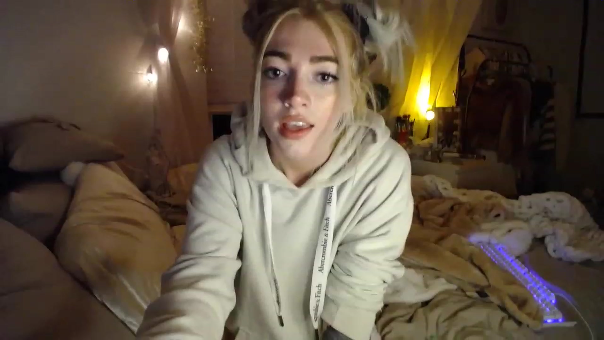 Gallery image thumbnail from Devereuxquinn's myfreecams stream on, 12/31/2022, 04:32 image 11 of 20