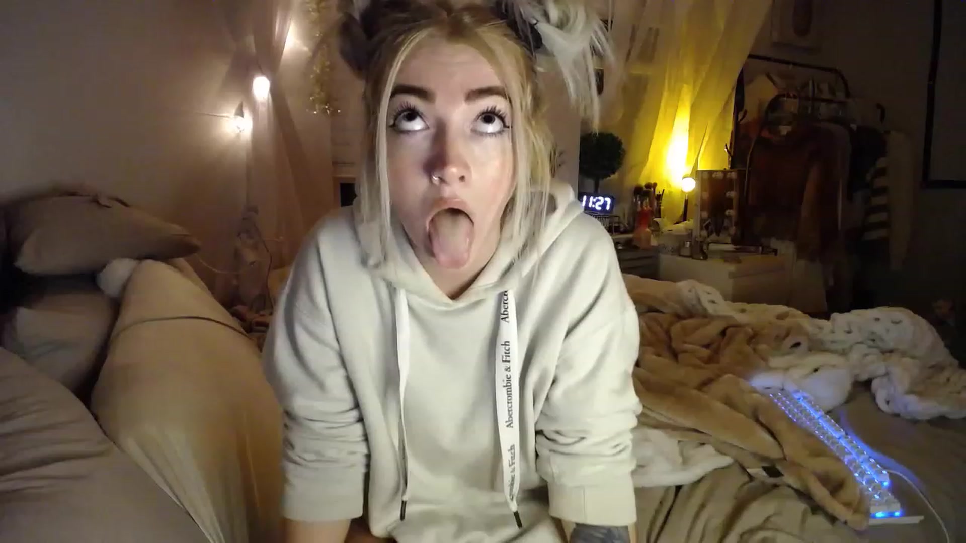 Gallery image thumbnail from Devereuxquinn's myfreecams stream on, 12/31/2022, 04:32 image 13 of 20