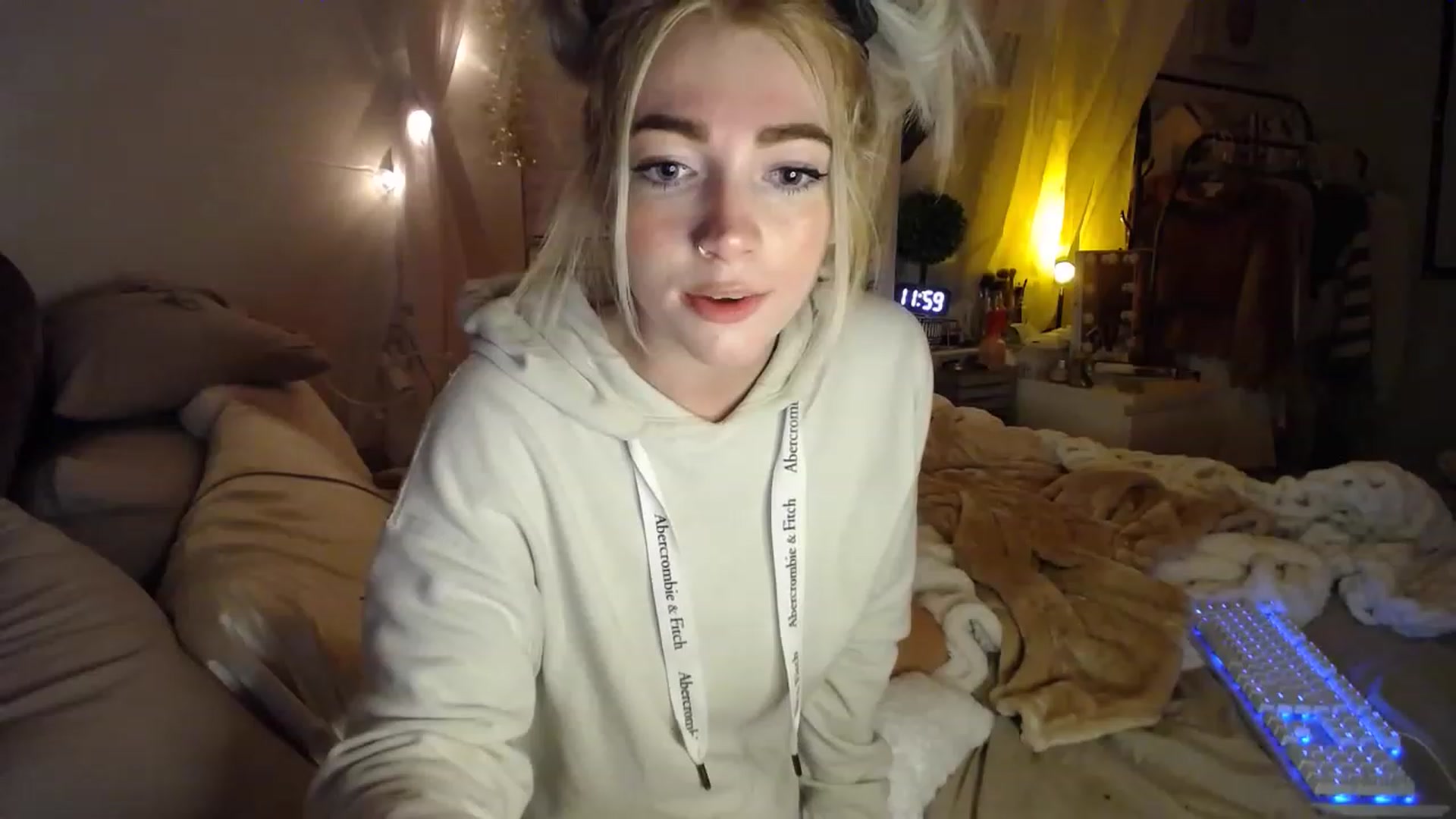 Gallery image thumbnail from Devereuxquinn's myfreecams stream on, 12/31/2022, 05:09 image 4 of 20