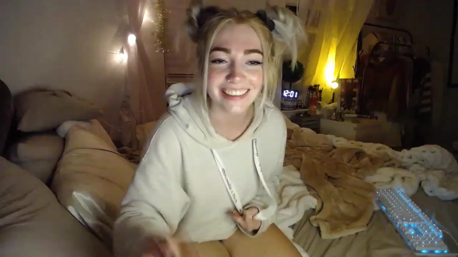 Gallery image thumbnail from Devereuxquinn's myfreecams stream on, 12/31/2022, 05:09 image 7 of 20