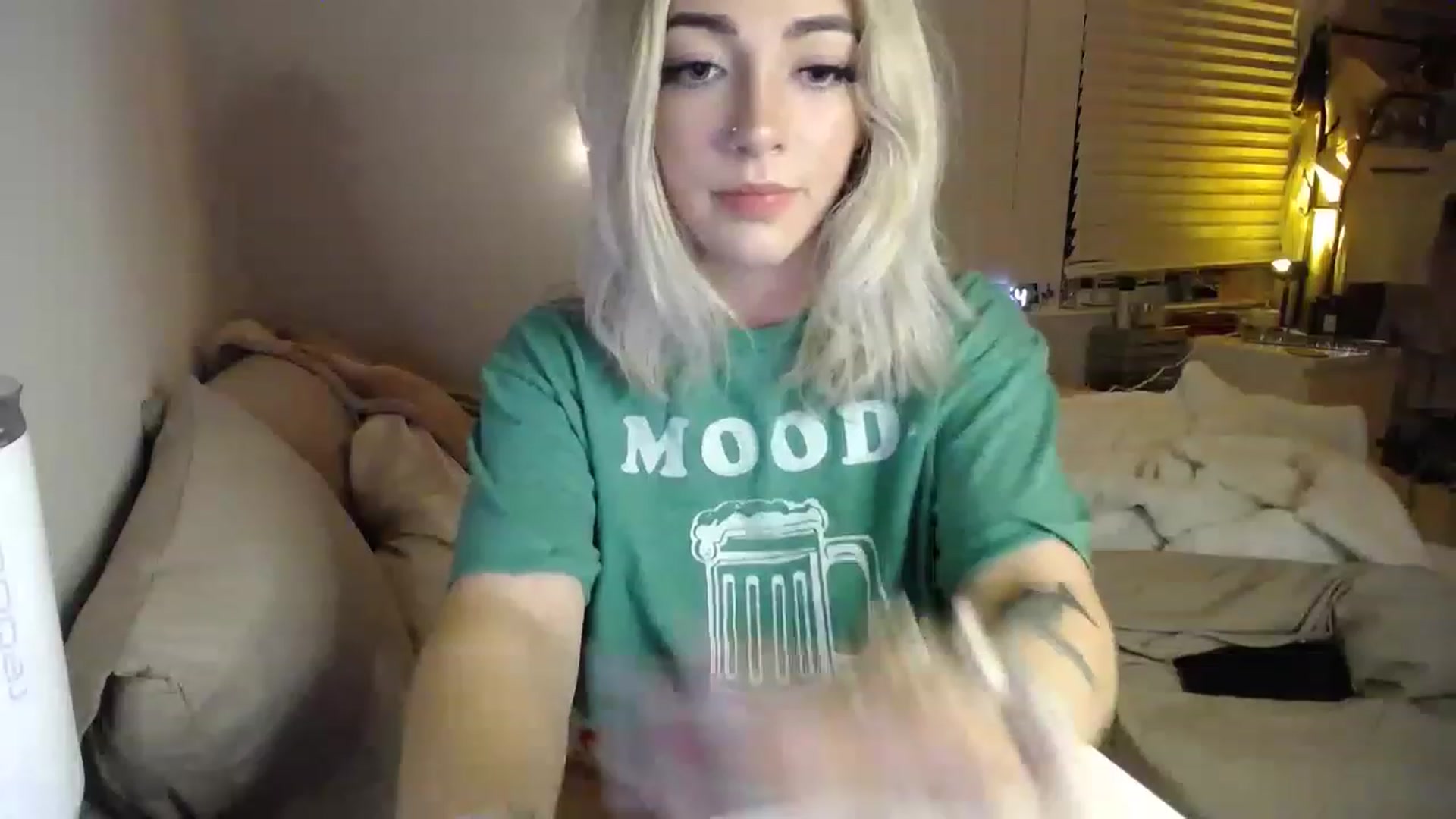 Gallery image thumbnail from Devereuxquinn's myfreecams stream on, 01/07/2023, 05:36 image 1 of 20
