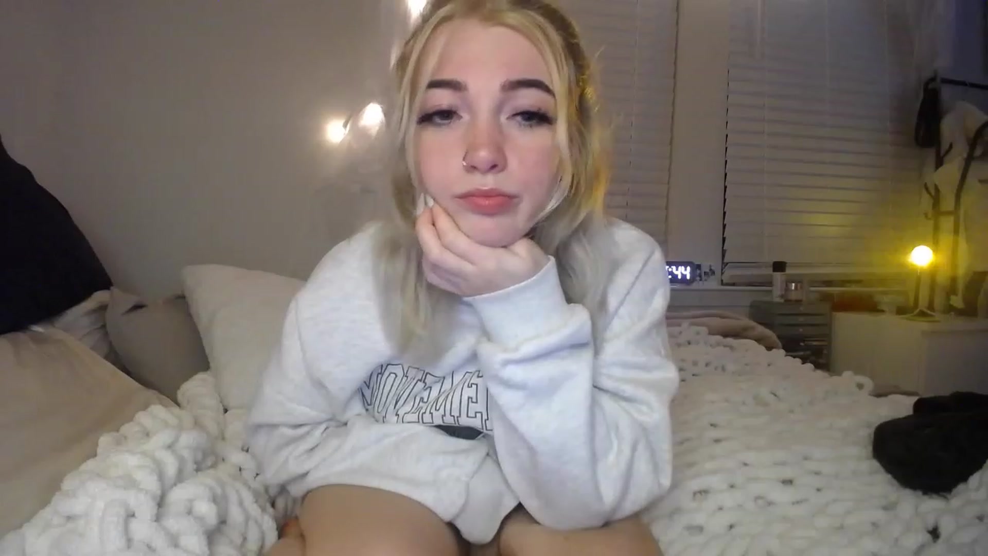 Gallery image thumbnail from Devereuxquinn's myfreecams stream on, 01/08/2023, 05:10 image 12 of 20