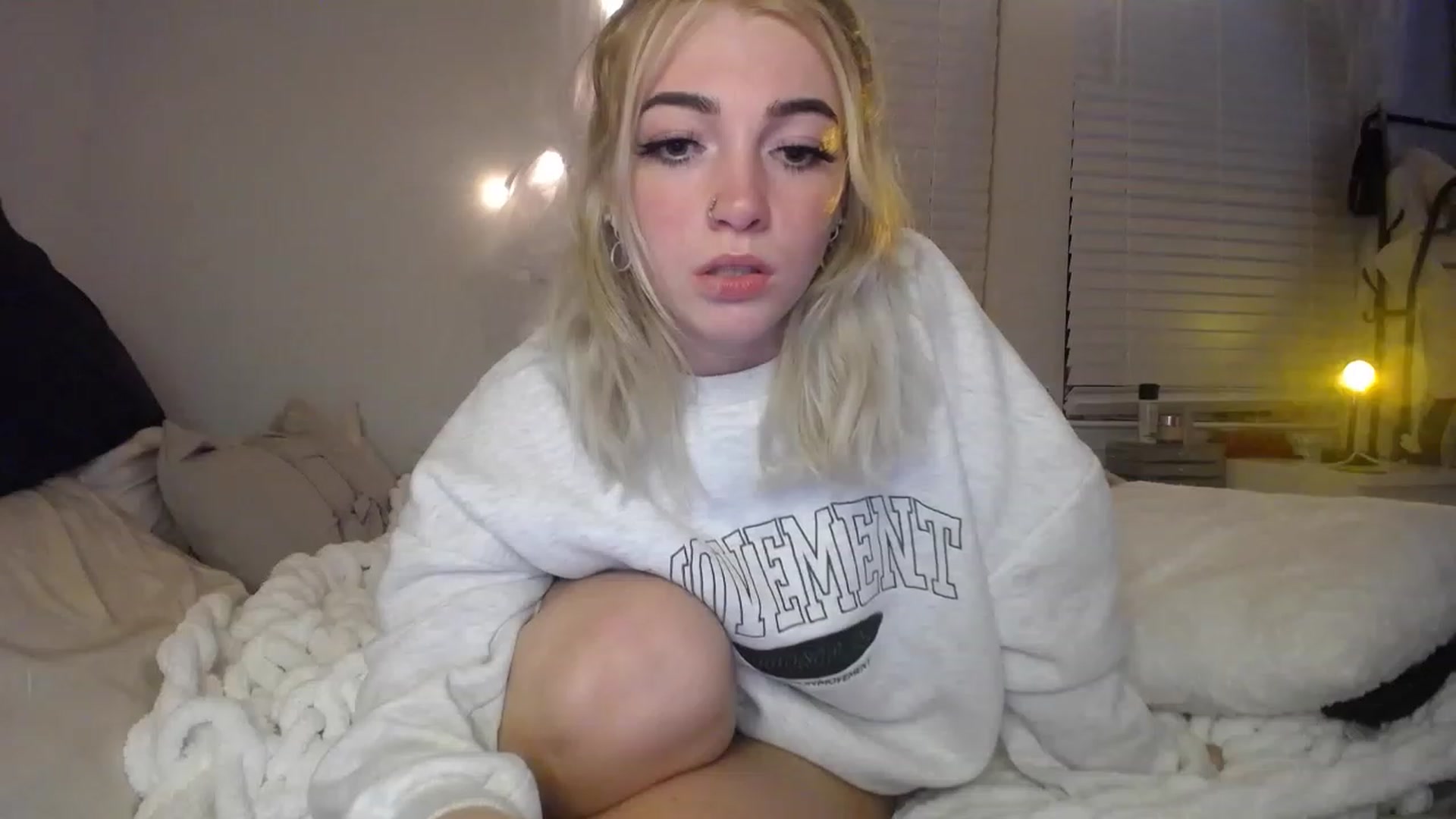 Gallery image thumbnail from Devereuxquinn's myfreecams stream on, 01/08/2023, 05:10 image 15 of 20