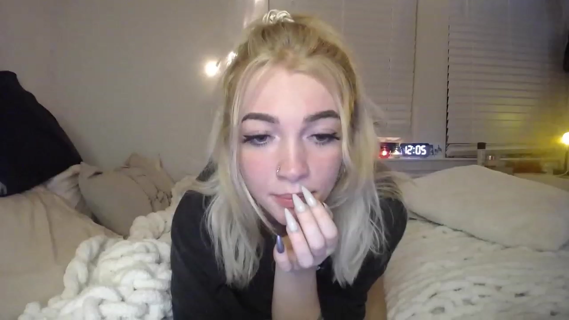 Gallery image thumbnail from Devereuxquinn's myfreecams stream on, 01/08/2023, 05:10 image 20 of 20