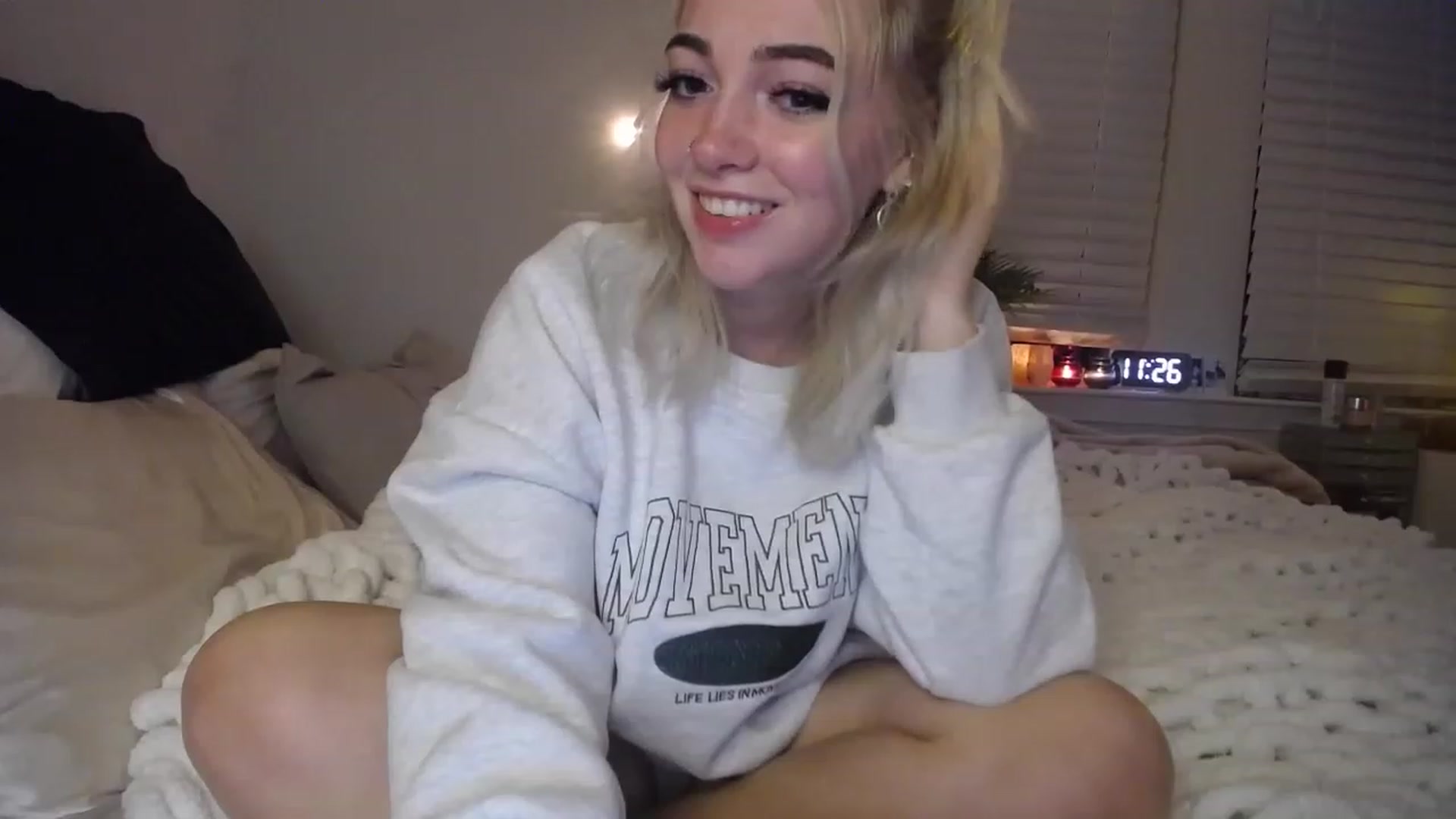 Gallery image thumbnail from Devereuxquinn's myfreecams stream on, 01/08/2023, 05:10 image 5 of 20