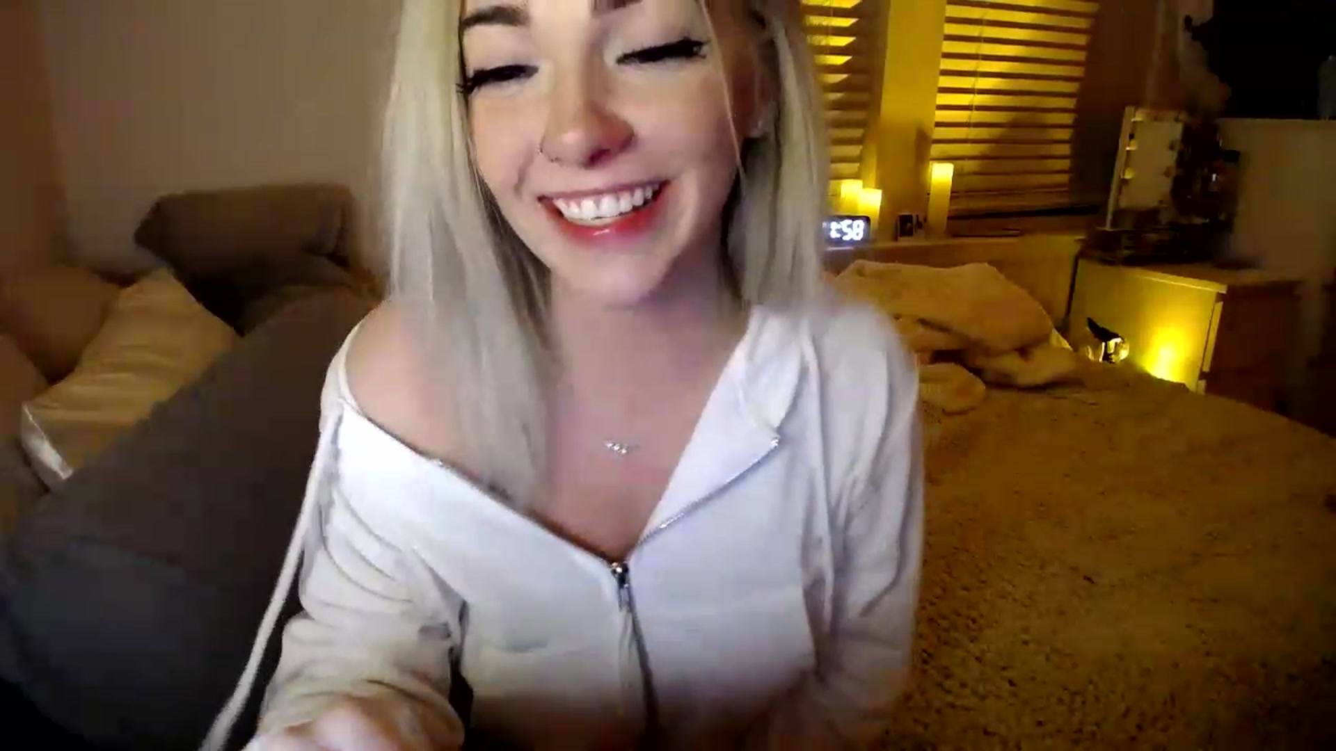 Gallery image thumbnail from Devereuxquinn's myfreecams stream on, 01/27/2023, 06:09 image 11 of 20