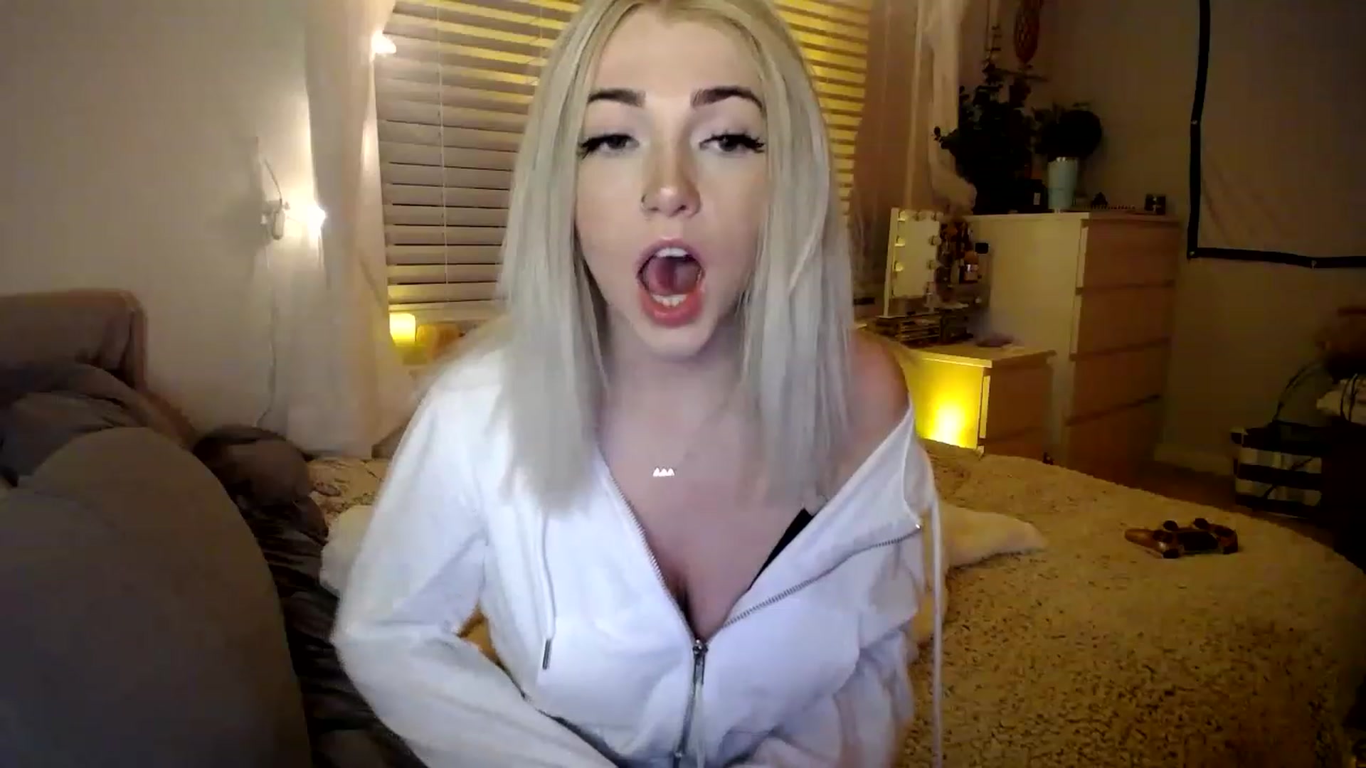 Gallery image thumbnail from Devereuxquinn's myfreecams stream on, 01/27/2023, 06:09 image 3 of 20