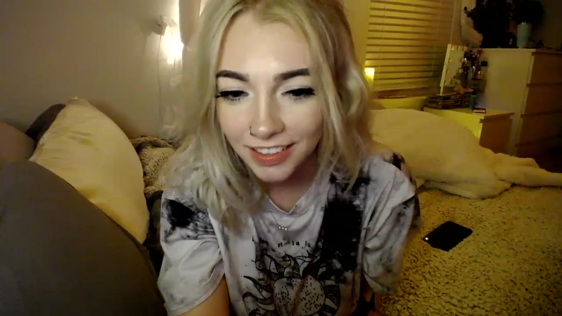 Gallery image thumbnail from Devereuxquinn's myfreecams stream on, 01/29/2023, 05:41 image 9 of 20