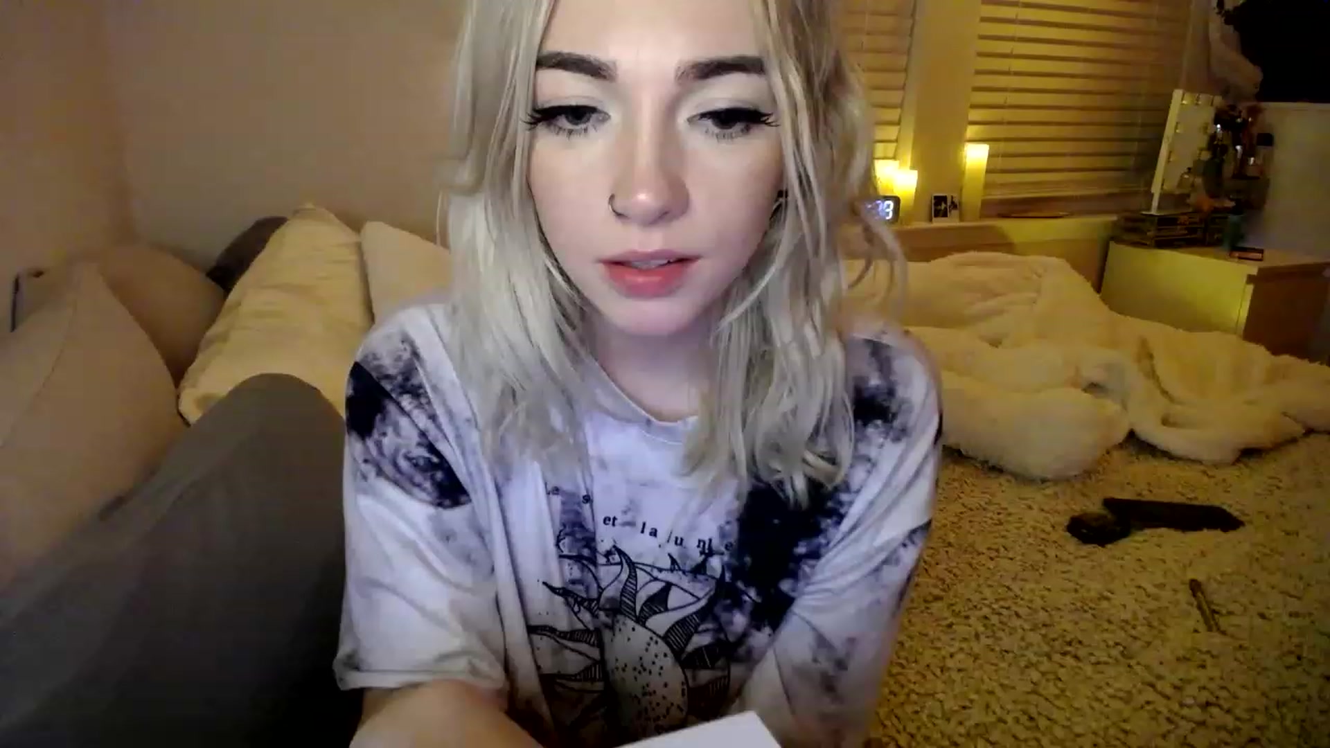 Gallery image thumbnail from Devereuxquinn's myfreecams stream on, 01/29/2023, 07:06 image 14 of 20