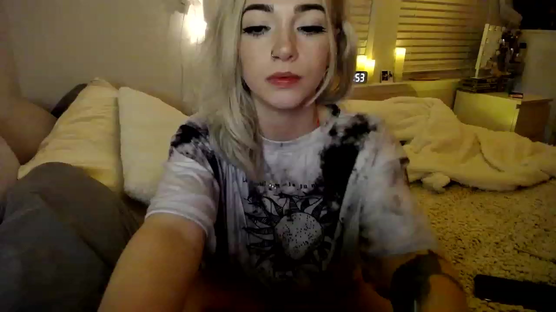 Gallery image thumbnail from Devereuxquinn's myfreecams stream on, 01/29/2023, 07:06 image 2 of 20