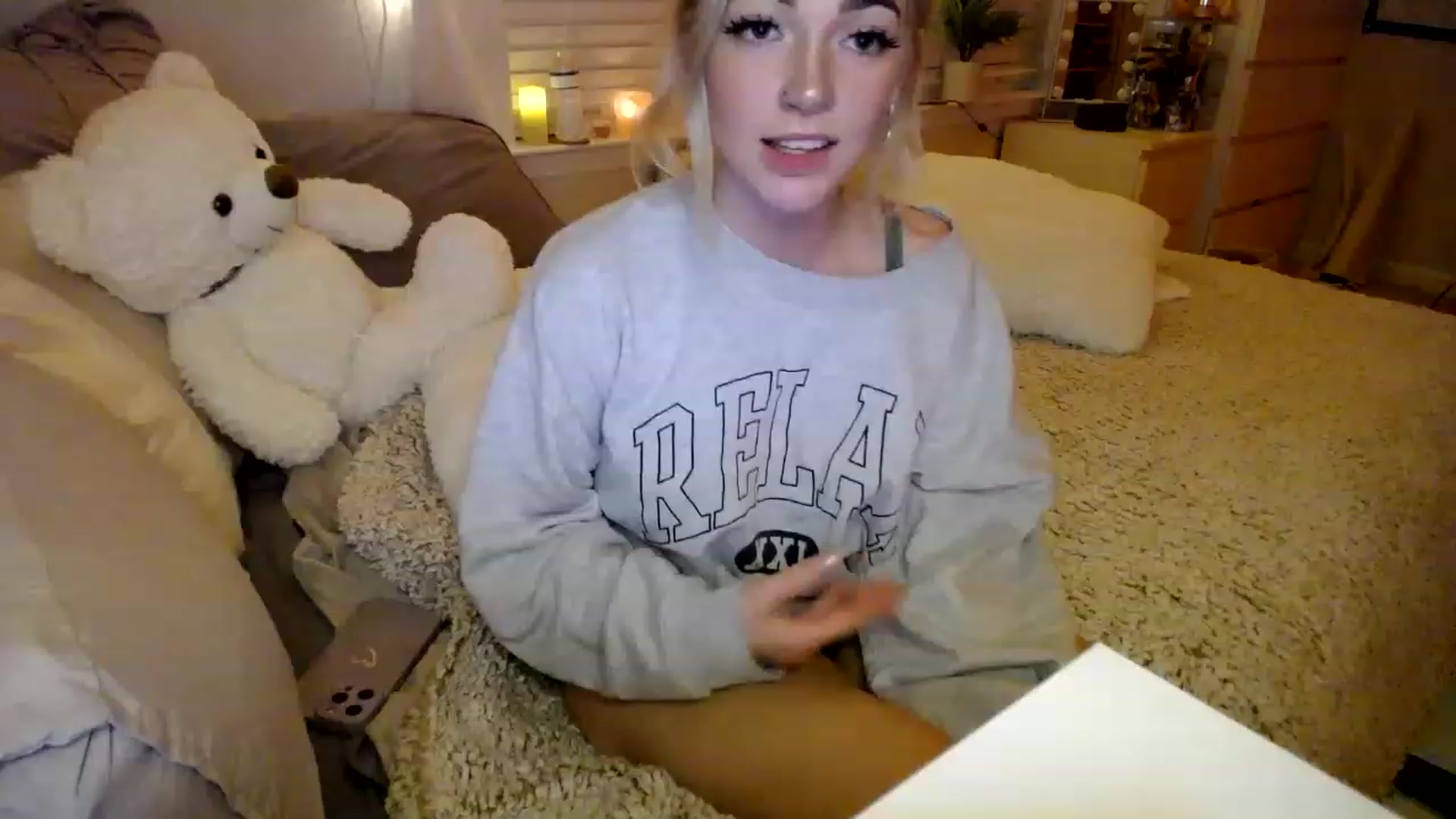 Gallery image thumbnail from Devereuxquinn's myfreecams stream on, 01/31/2023, 06:57 image 8 of 20