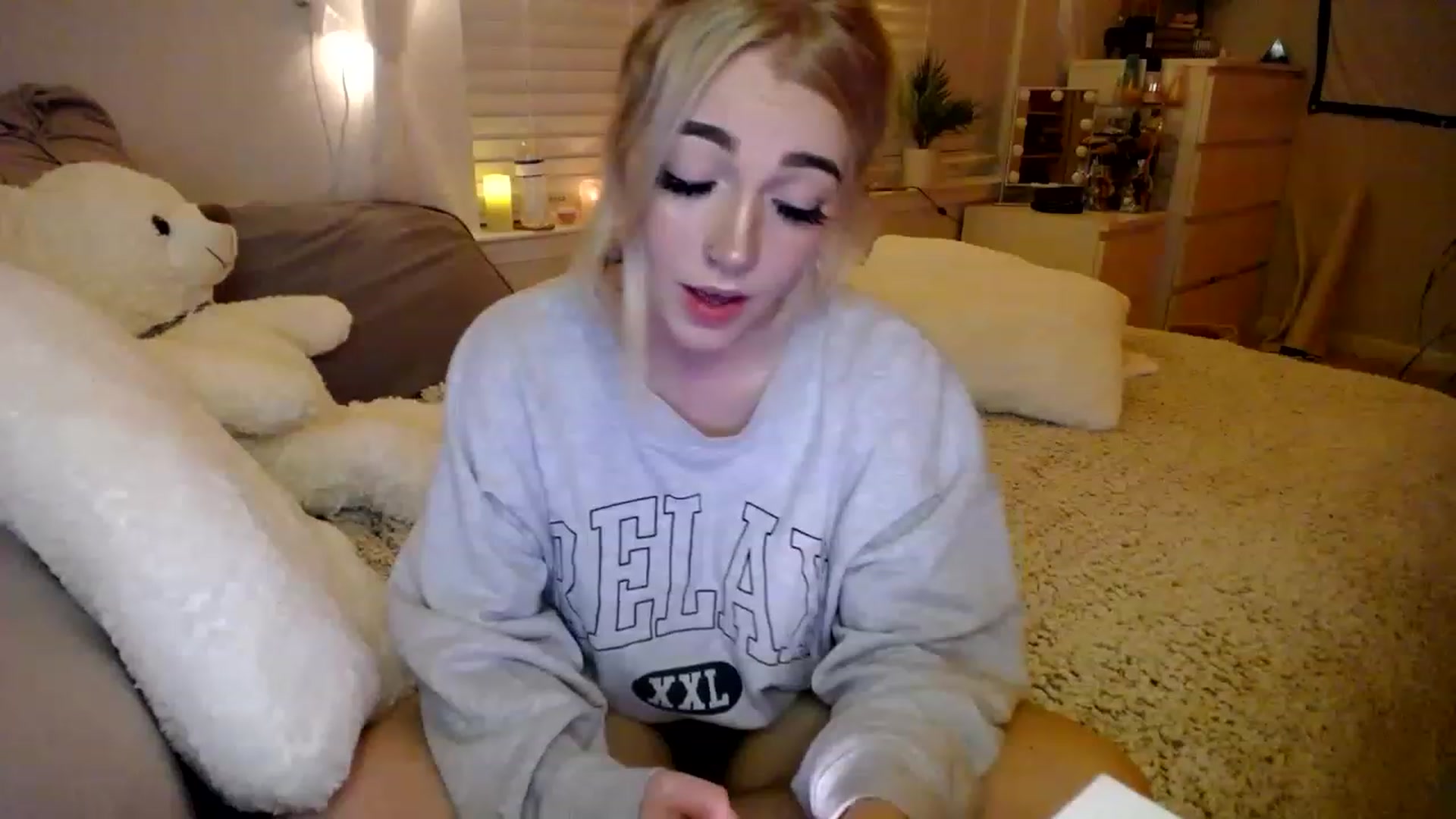 Gallery image thumbnail from Devereuxquinn's myfreecams stream on, 01/31/2023, 06:57 image 4 of 20