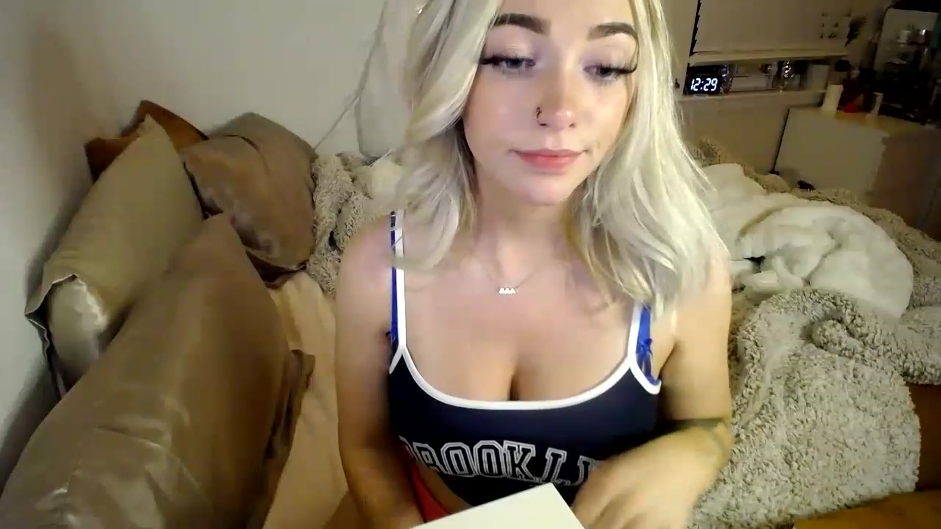 Gallery image thumbnail from Devereuxquinn's myfreecams stream on, 02/08/2023, 05:52 image 16 of 20