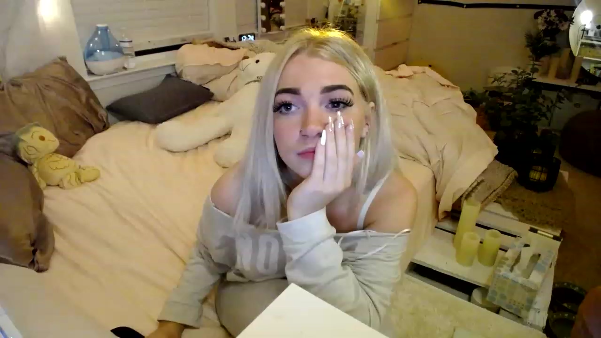 Gallery image thumbnail from Devereuxquinn's myfreecams stream on, 02/10/2023, 05:30 image 13 of 20