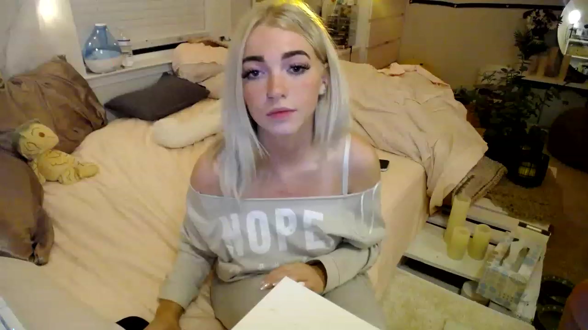 Gallery image thumbnail from Devereuxquinn's myfreecams stream on, 02/10/2023, 05:30 image 16 of 20
