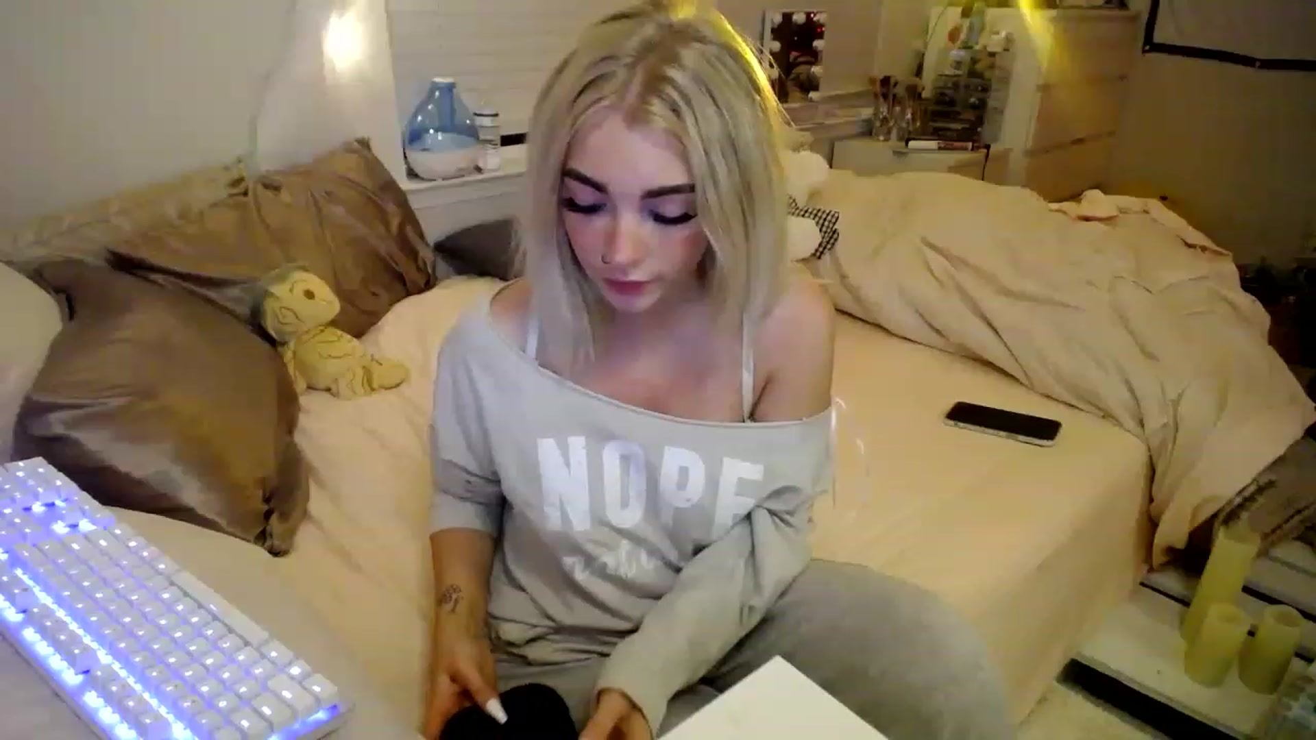 Gallery image thumbnail from Devereuxquinn's myfreecams stream on, 02/10/2023, 05:30 image 2 of 20