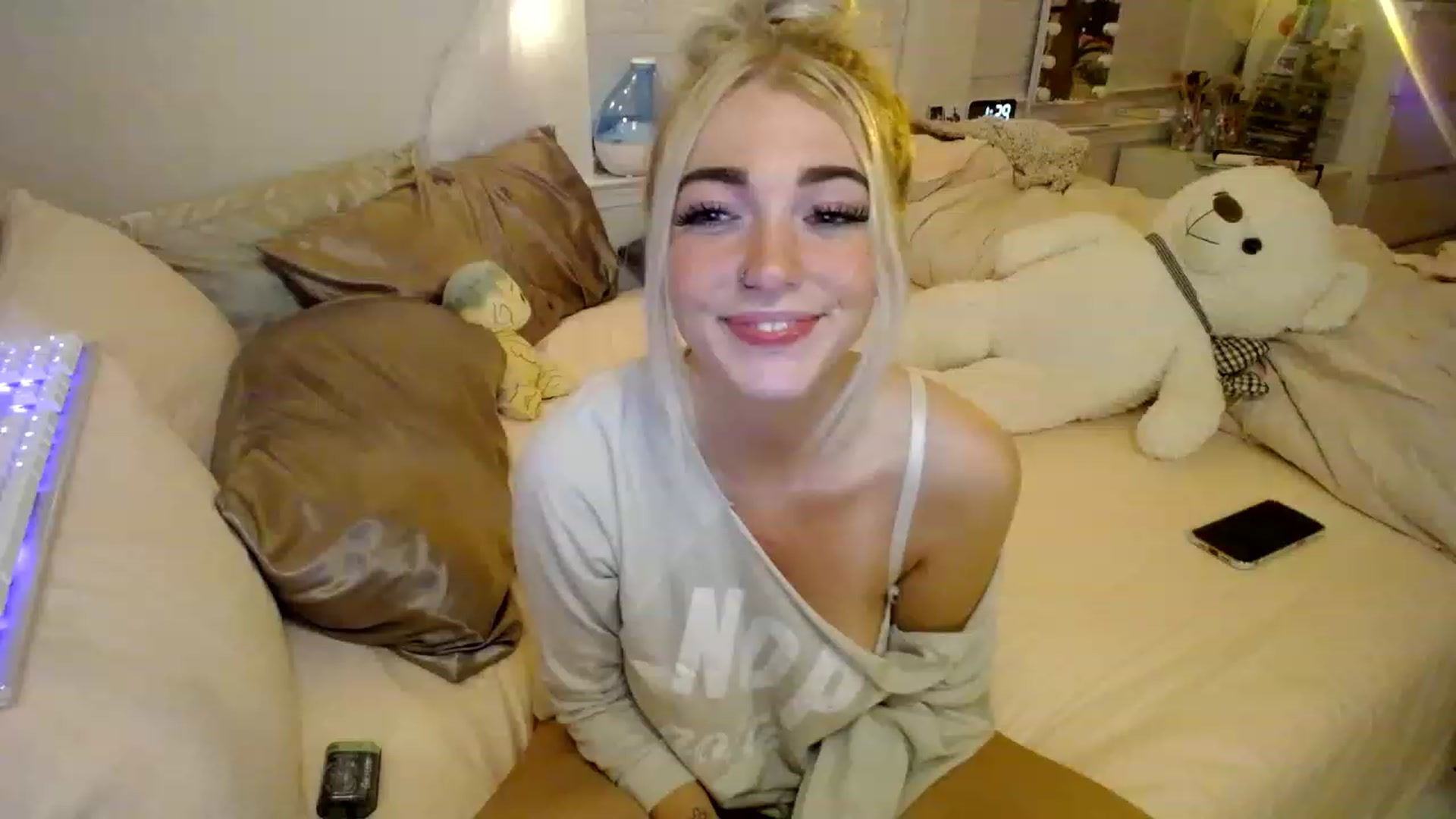 Gallery image thumbnail from Devereuxquinn's myfreecams stream on, 02/10/2023, 06:49 image 7 of 20