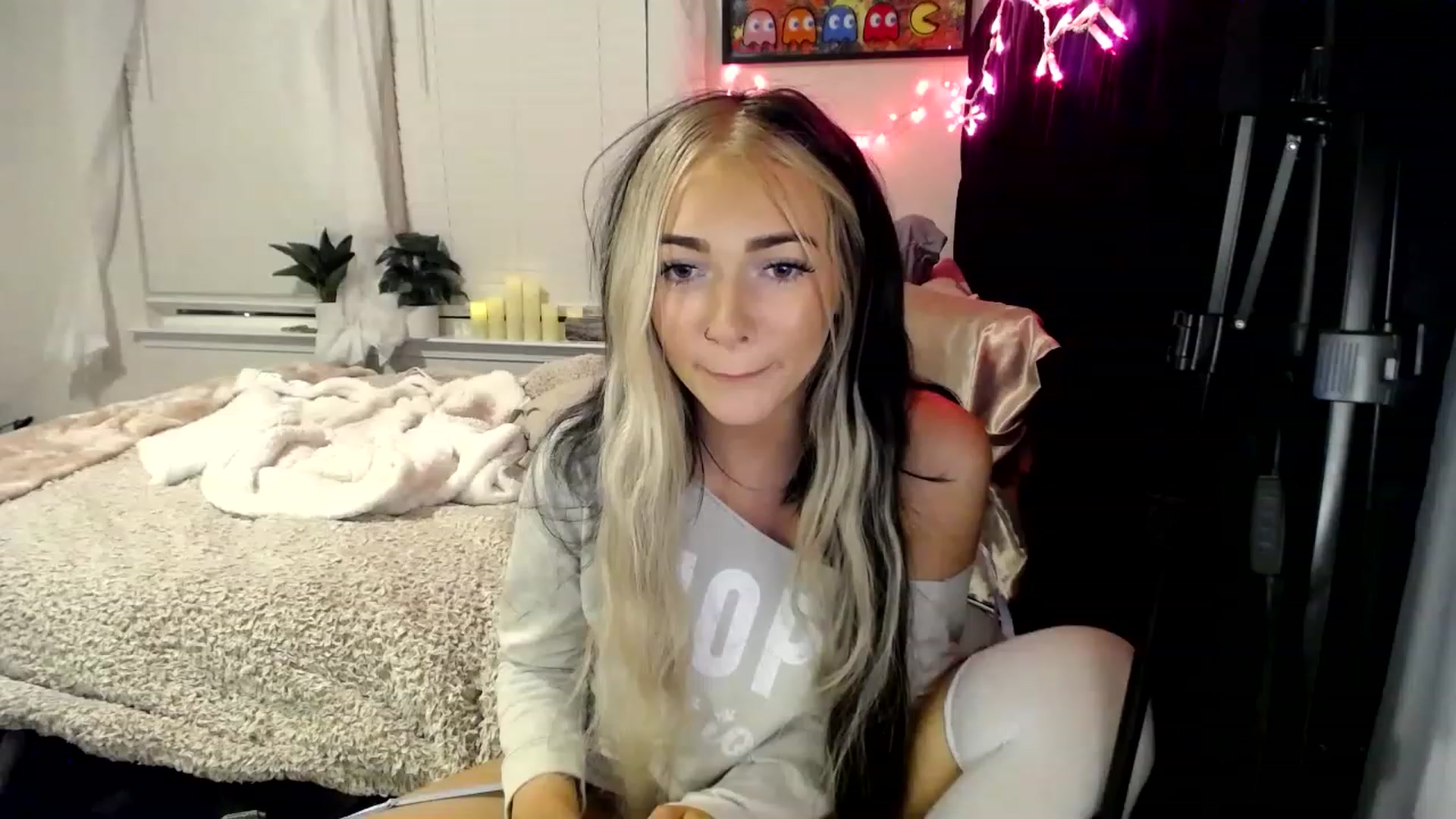 Gallery image thumbnail from Devereuxquinn's myfreecams stream on, 03/01/2023, 04:54 image 5 of 20