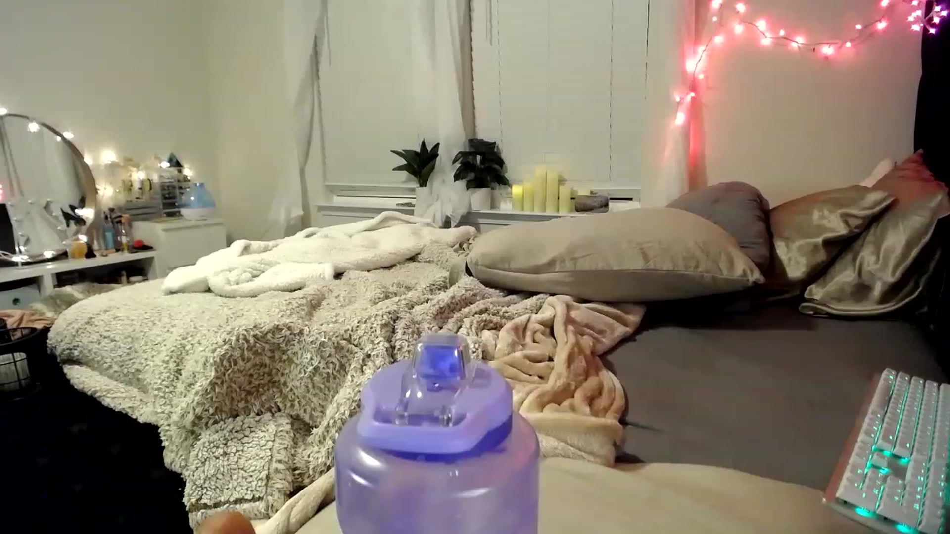 Gallery image thumbnail from Devereuxquinn's myfreecams stream on, 03/02/2023, 04:48 image 5 of 20