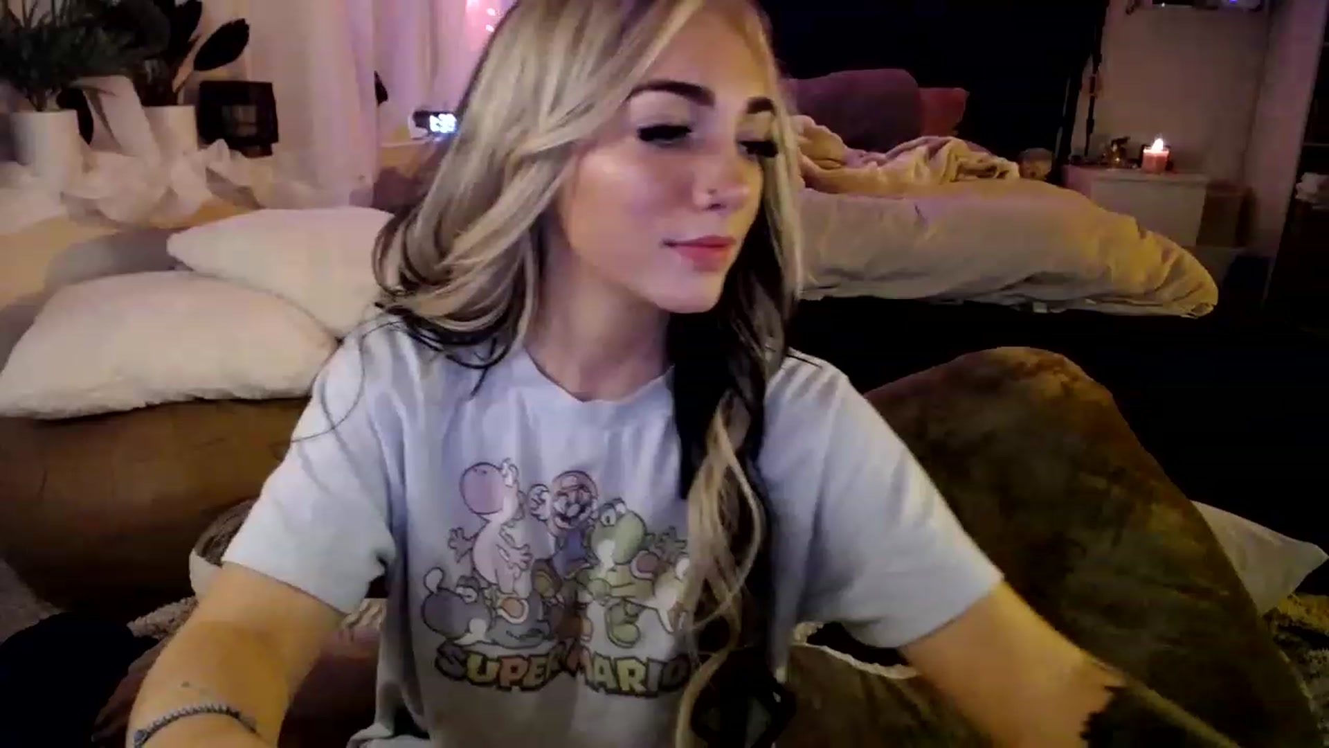 Gallery image thumbnail from Devereuxquinn's myfreecams stream on, 03/16/2023, 06:49 image 11 of 20