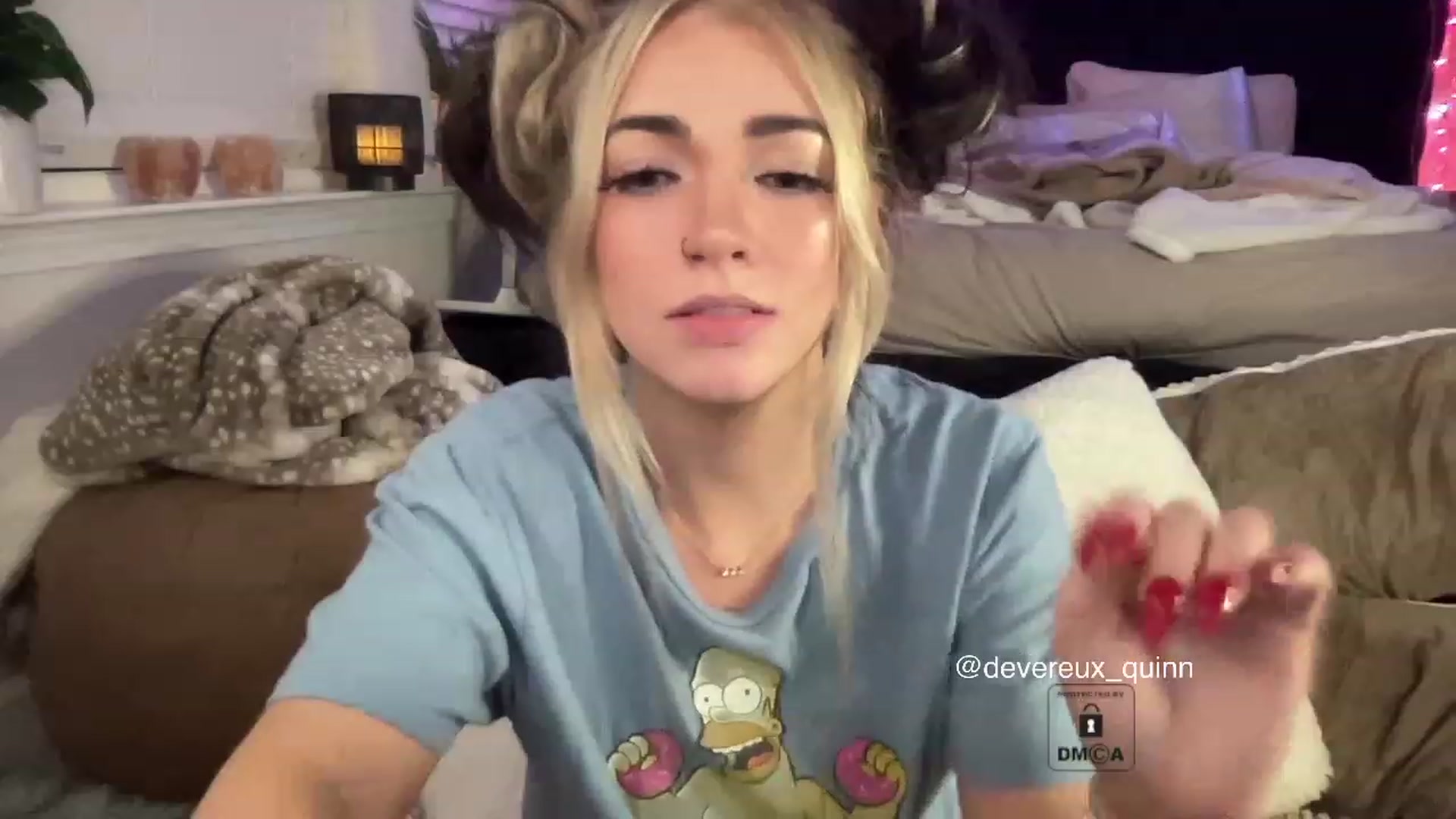 Gallery image thumbnail from Devereuxquinn's myfreecams stream on, 03/28/2023, 06:17 image 7 of 20