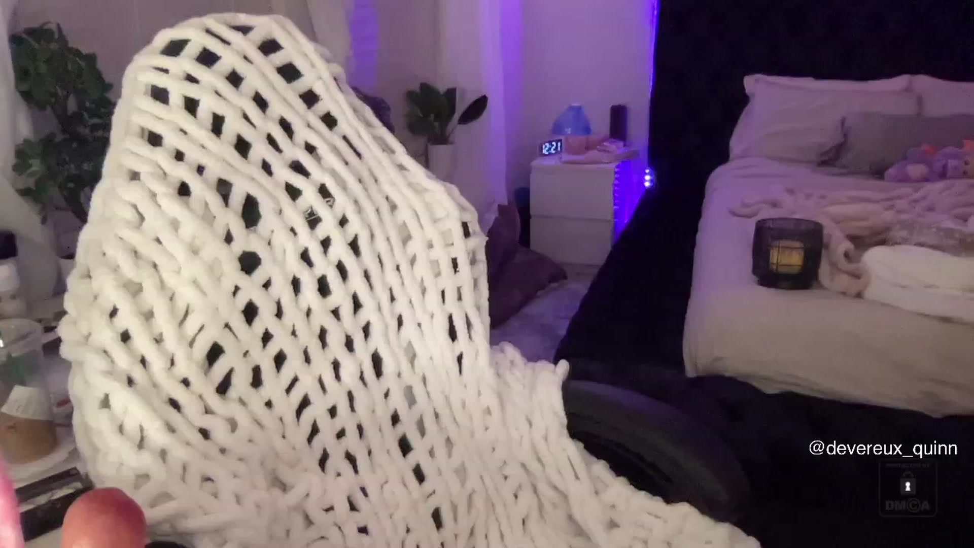 Gallery image thumbnail from Devereuxquinn's myfreecams stream on, 05/02/2023, 04:36 image 19 of 20
