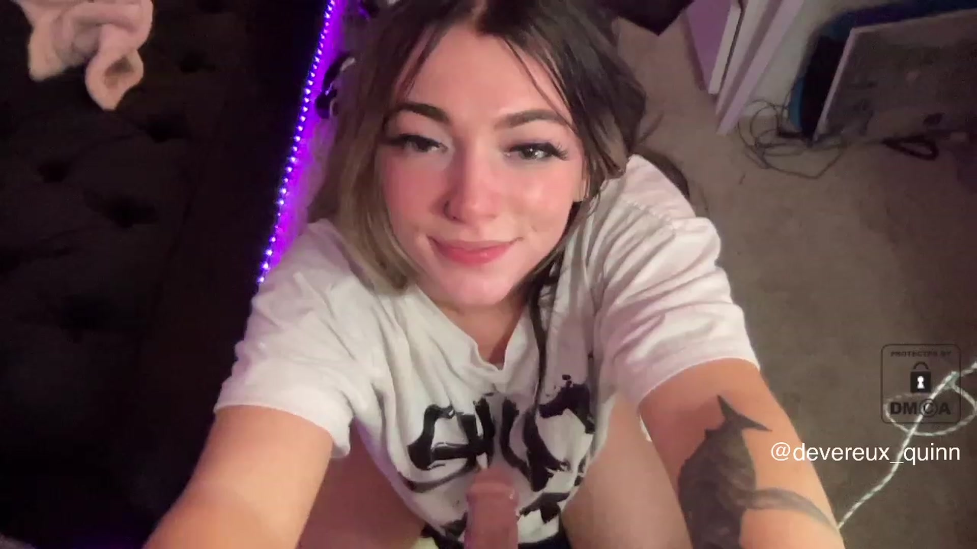 Gallery image thumbnail from Devereuxquinn's myfreecams stream on, 05/20/2023, 07:23 image 9 of 20