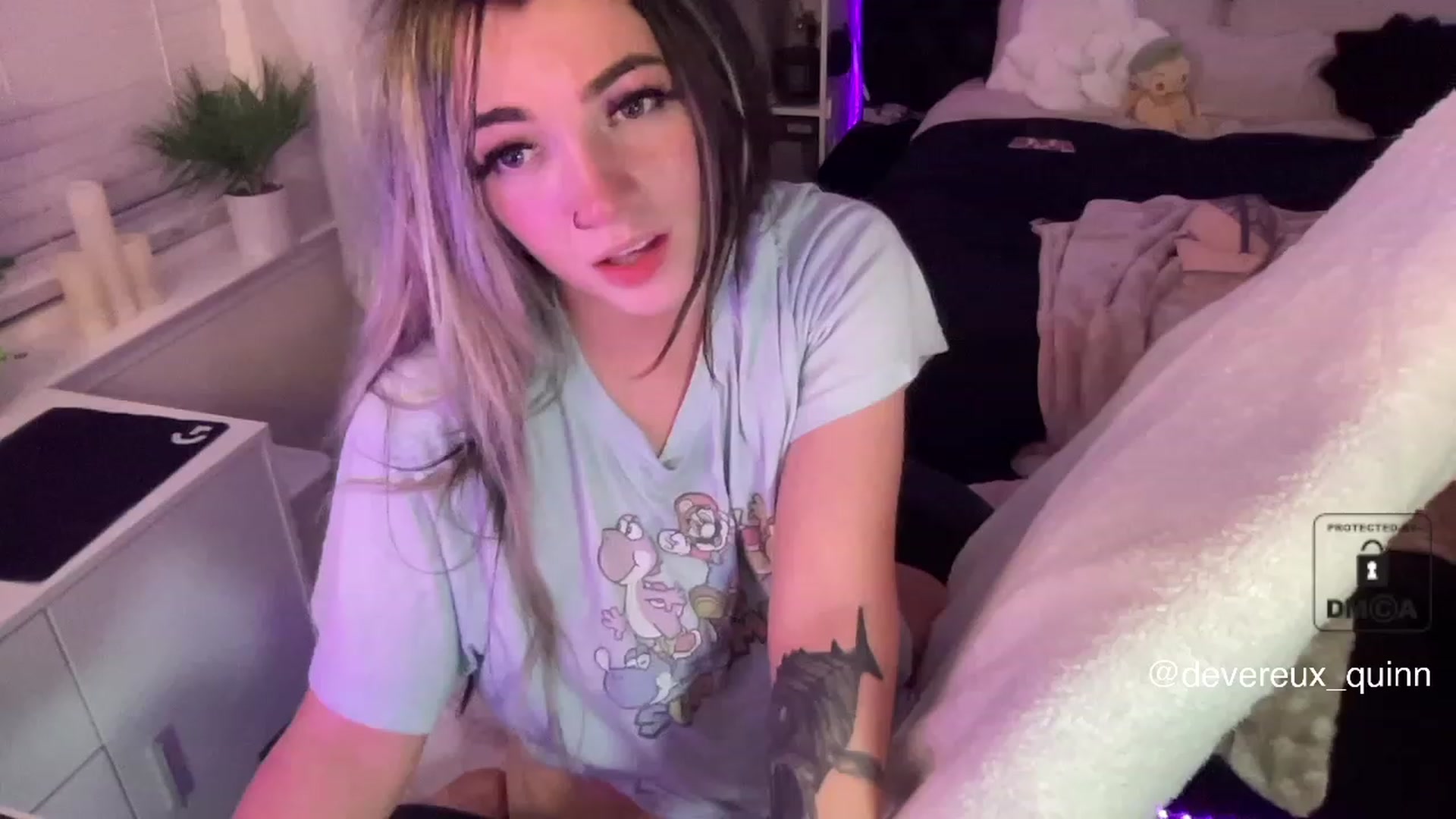 Gallery image thumbnail from Devereuxquinn's myfreecams stream on, 05/20/2023, 08:07 image 19 of 20