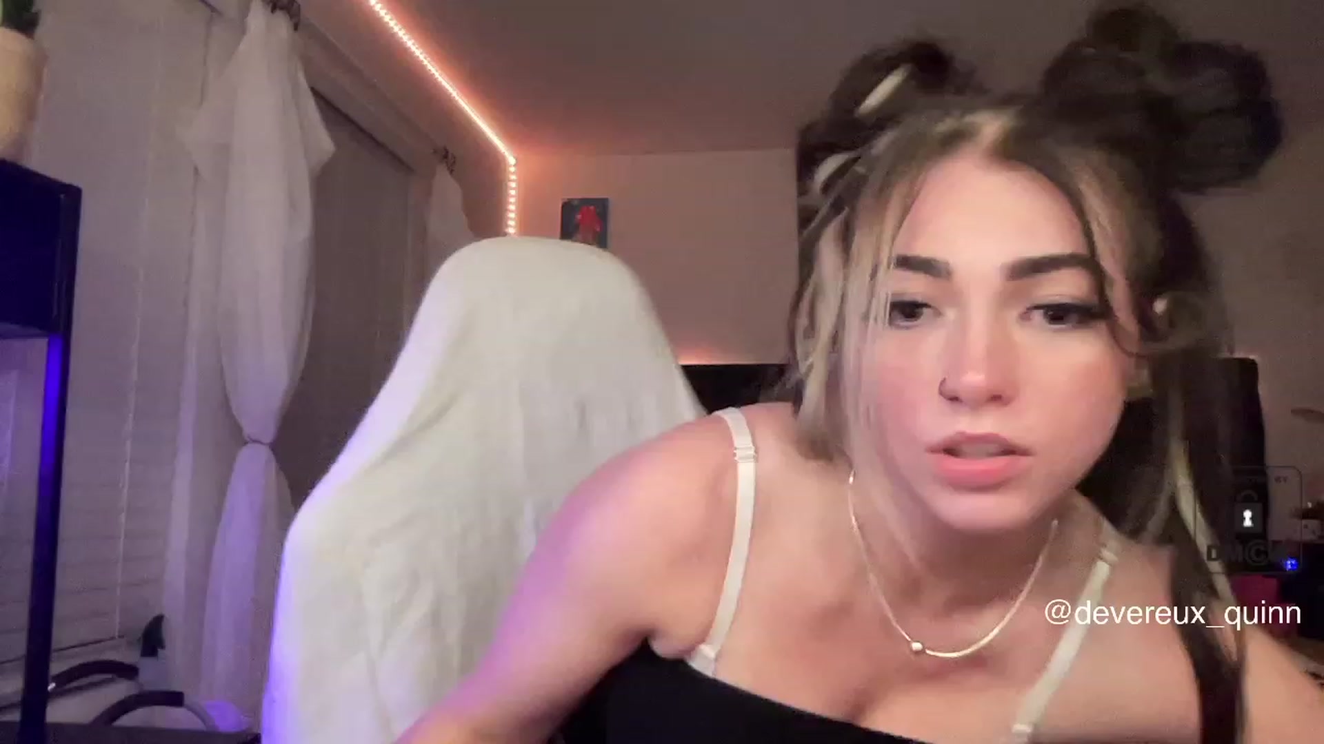 Gallery image thumbnail from Devereuxquinn's myfreecams stream on, 06/11/2023, 04:28 image 16 of 20