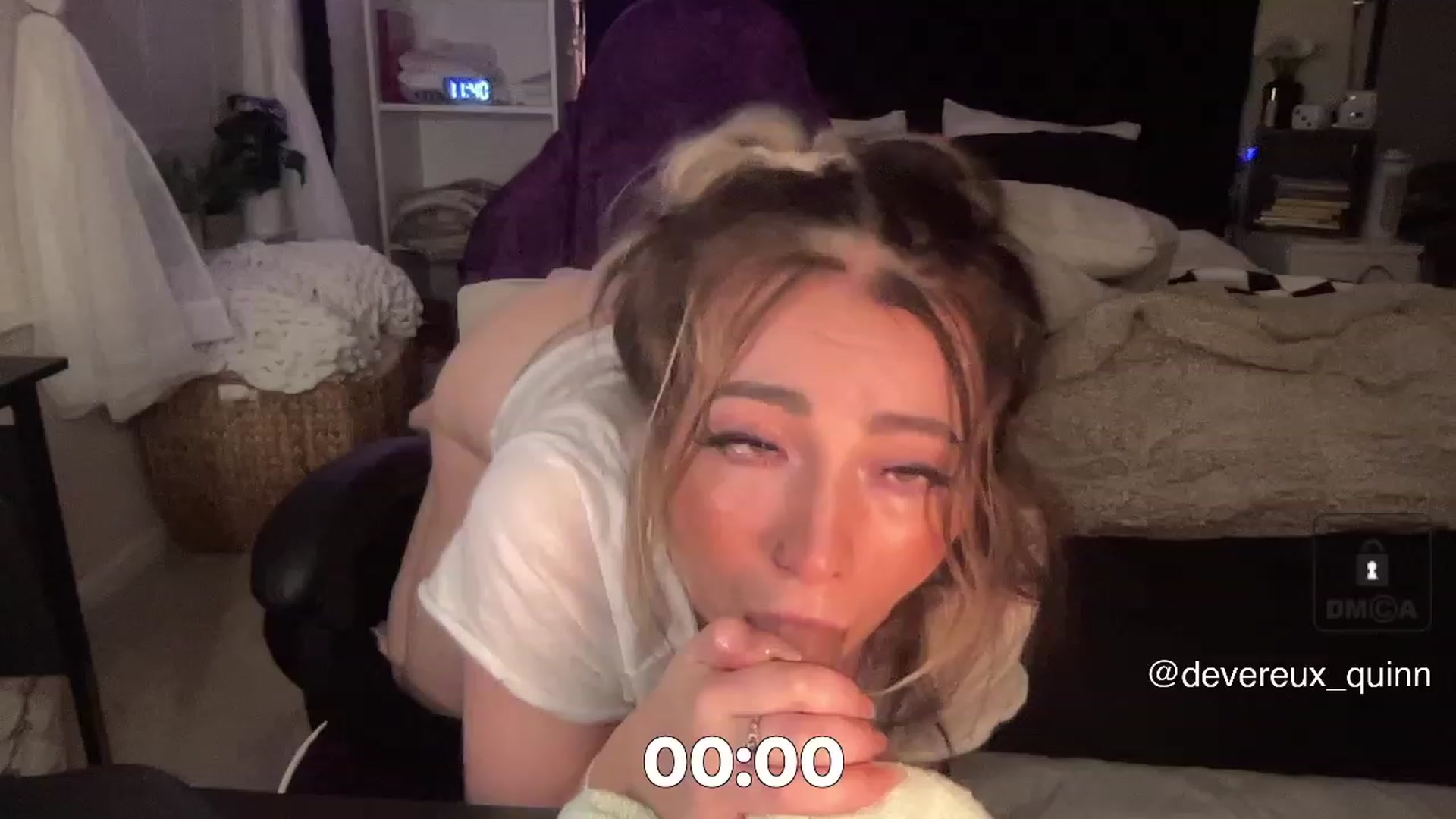 Gallery image thumbnail from Devereuxquinn's myfreecams stream on, 06/13/2023, 04:05 image 15 of 20
