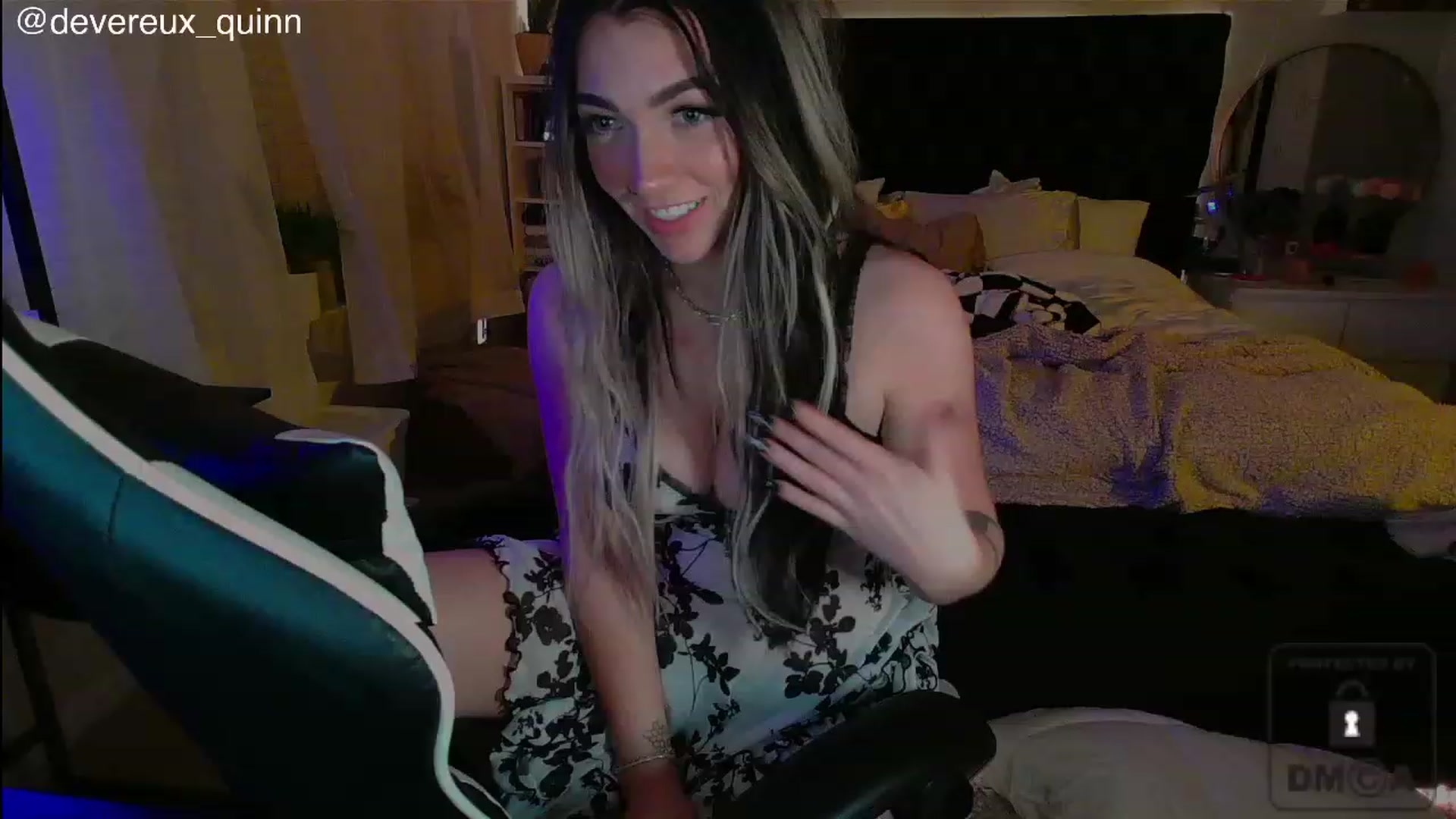Gallery image thumbnail from Devereuxquinn's myfreecams stream on, 06/21/2023, 04:34 image 7 of 20