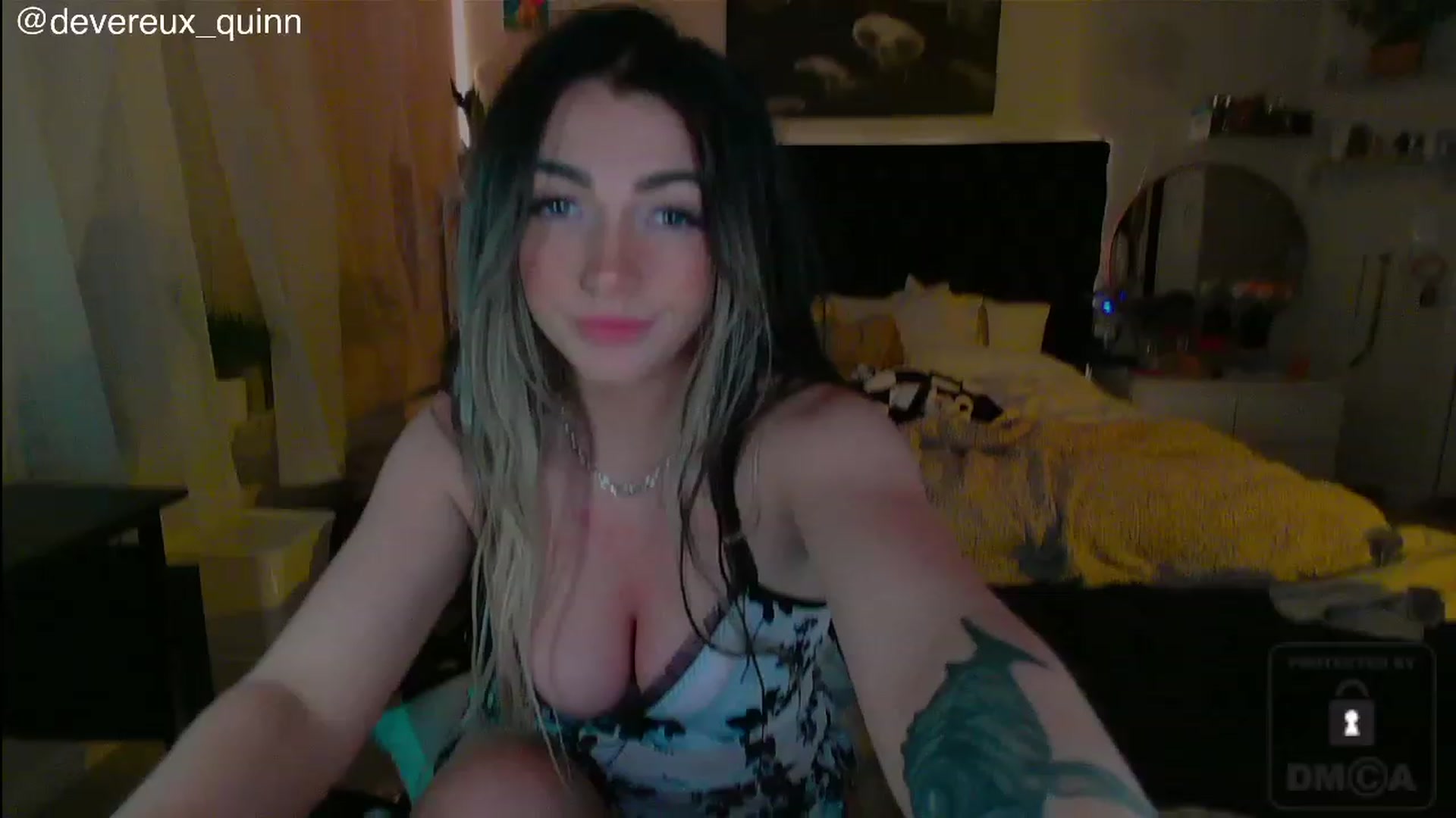 Gallery image thumbnail from Devereuxquinn's myfreecams stream on, 06/21/2023, 05:35 image 6 of 20