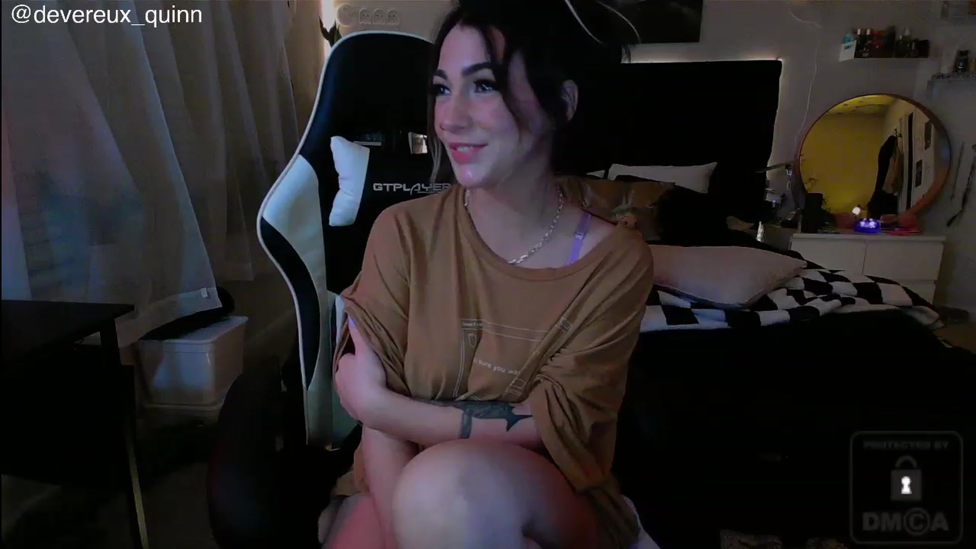 Gallery image thumbnail from Devereuxquinn's myfreecams stream on, 06/25/2023, 05:41 image 2 of 20