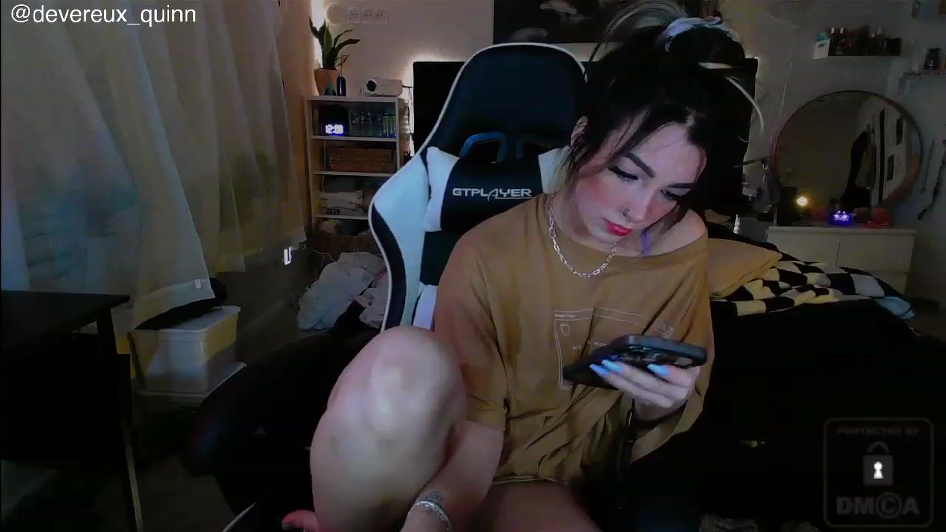Gallery image thumbnail from Devereuxquinn's myfreecams stream on, 06/25/2023, 05:41 image 7 of 20