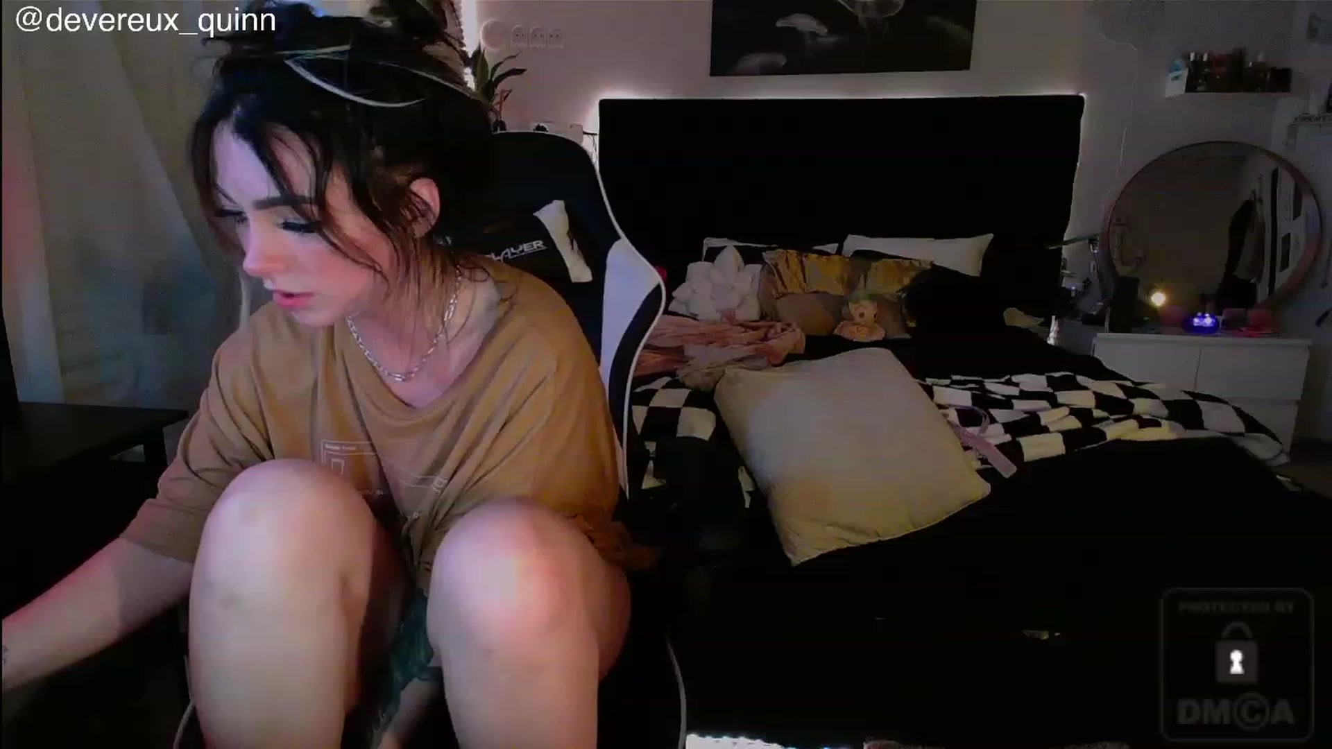 Gallery image thumbnail from Devereuxquinn's myfreecams stream on, 06/25/2023, 06:31 image 14 of 20