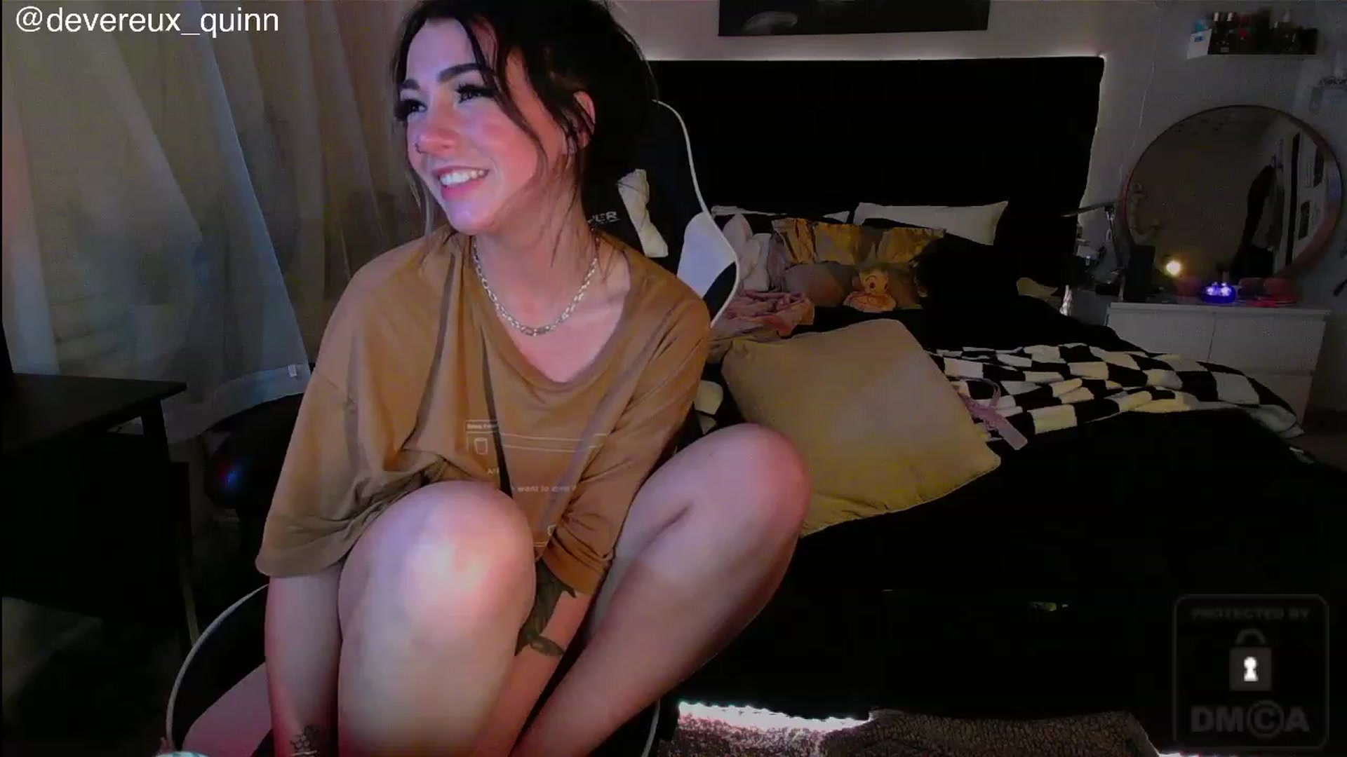 Gallery image thumbnail from Devereuxquinn's myfreecams stream on, 06/25/2023, 06:31 image 13 of 20