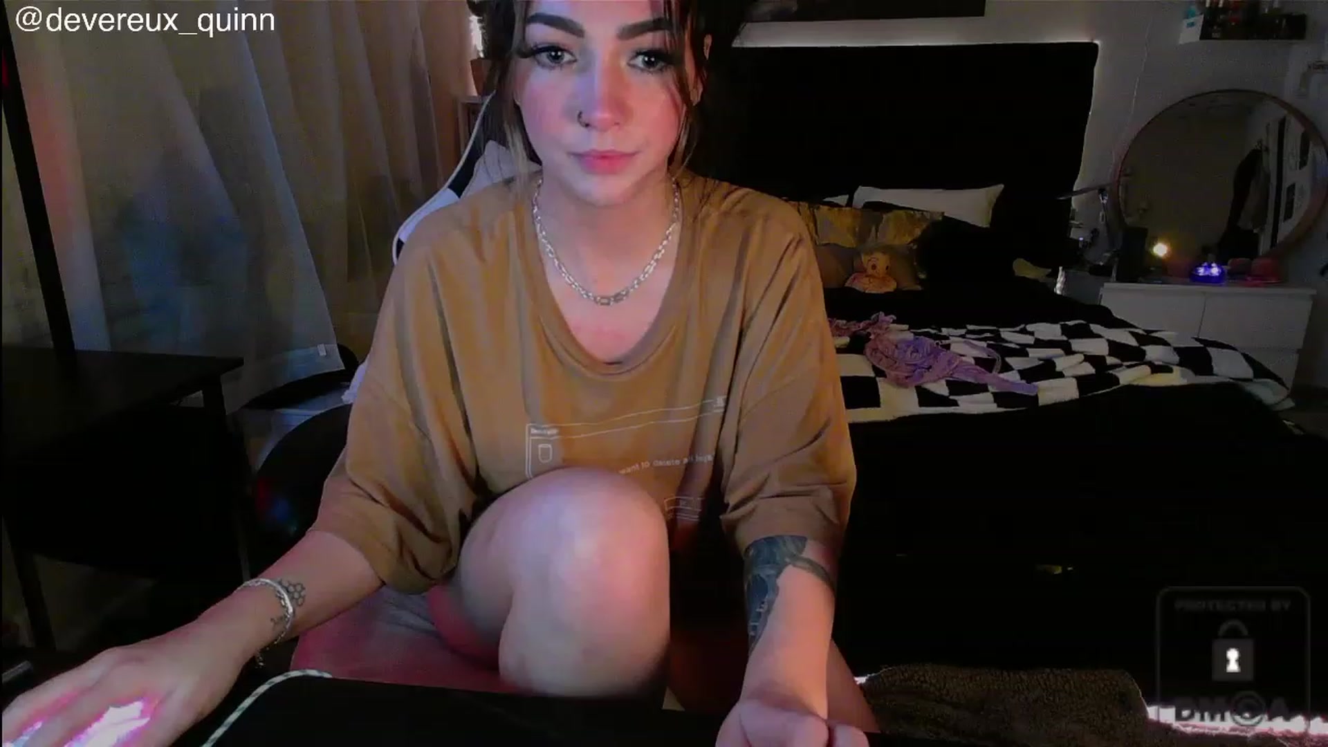 Gallery image thumbnail from Devereuxquinn's myfreecams stream on, 06/25/2023, 06:31 image 4 of 20