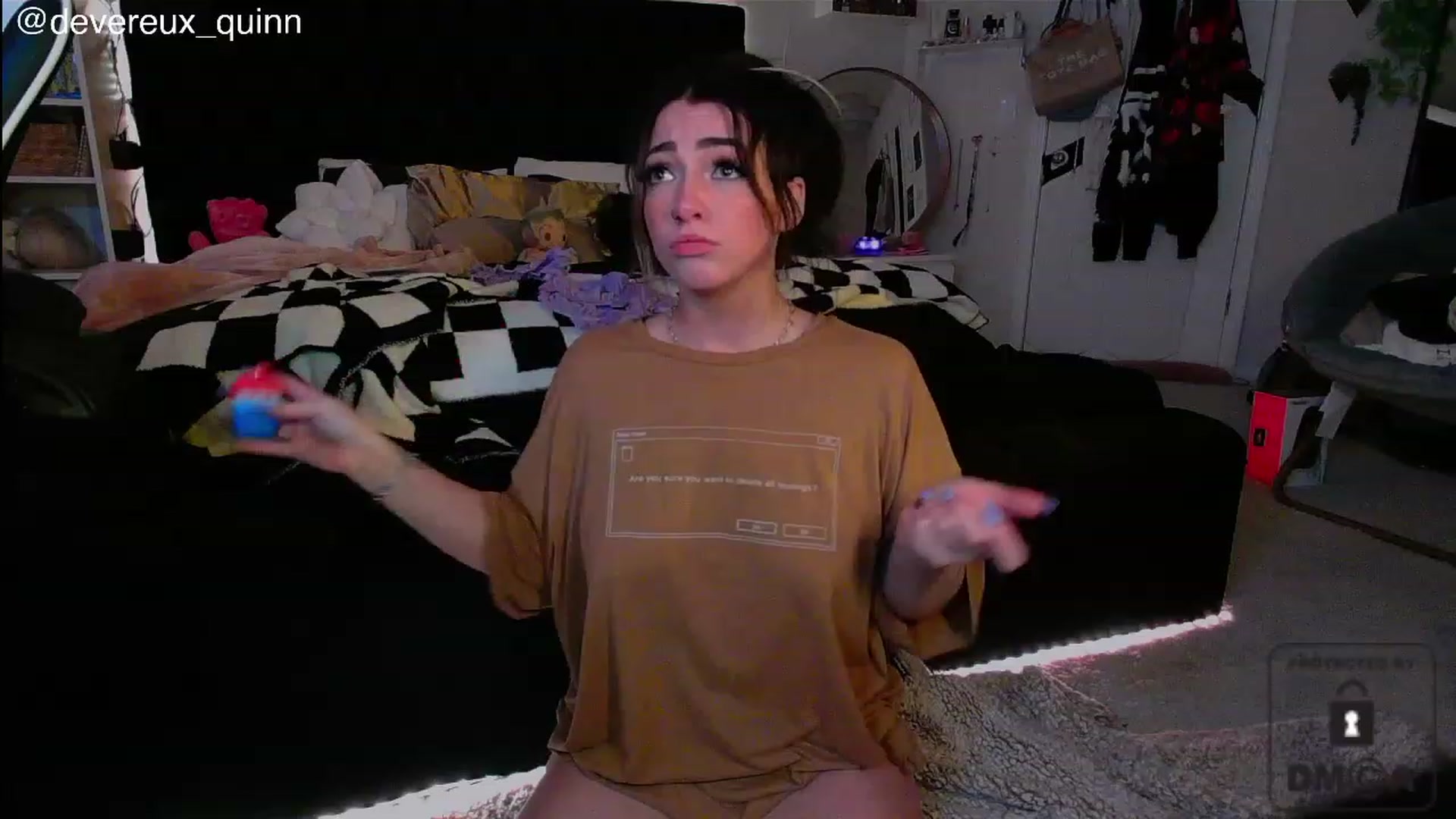 Gallery image thumbnail from Devereuxquinn's myfreecams stream on, 06/25/2023, 06:31 image 3 of 20