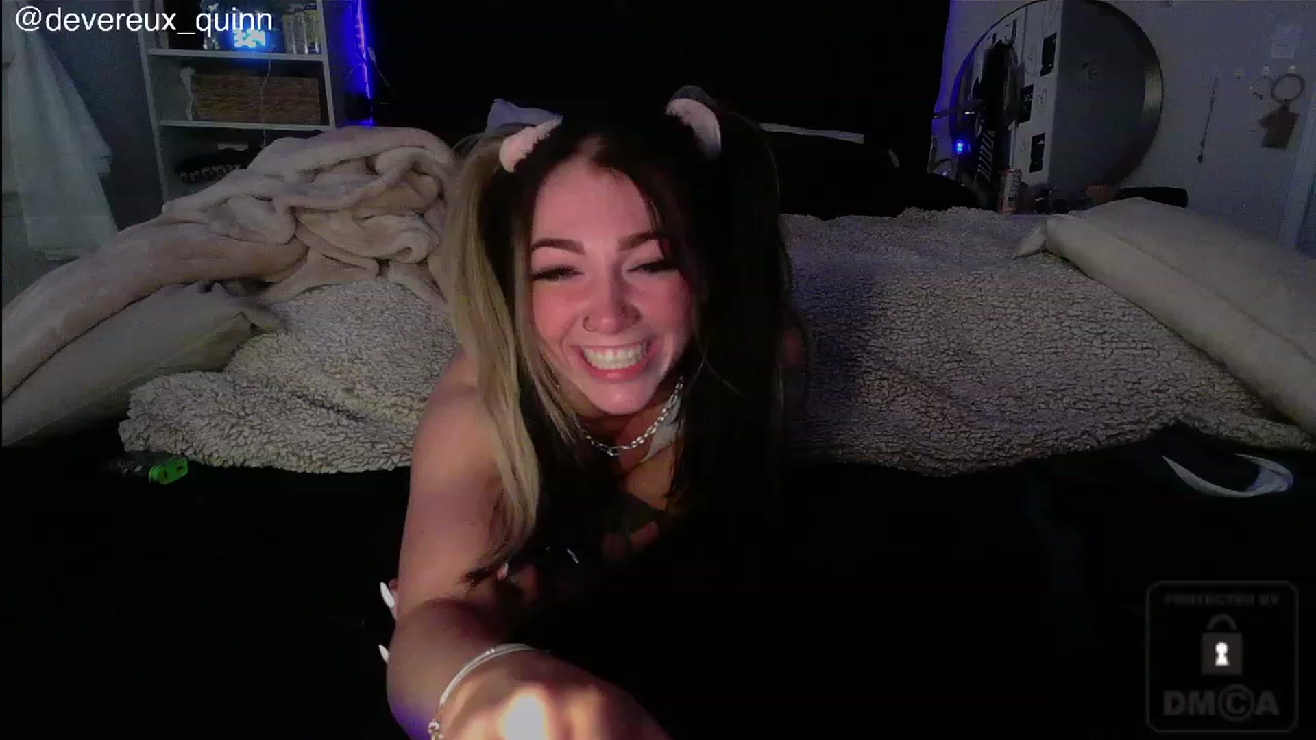 Gallery image thumbnail from Devereuxquinn's myfreecams stream on, 07/05/2023, 08:28 image 1 of 20