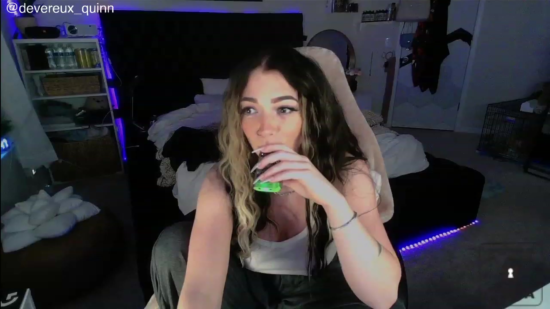 Gallery image thumbnail from Devereuxquinn's myfreecams stream on, 07/09/2023, 05:23 image 3 of 20