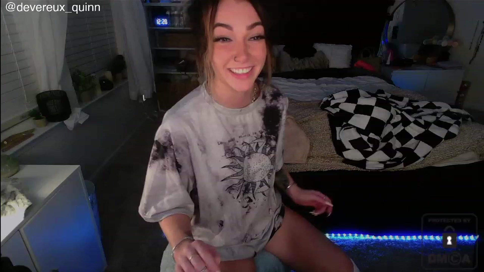 Gallery image thumbnail from Devereuxquinn's myfreecams stream on, 07/12/2023, 07:08 image 3 of 20