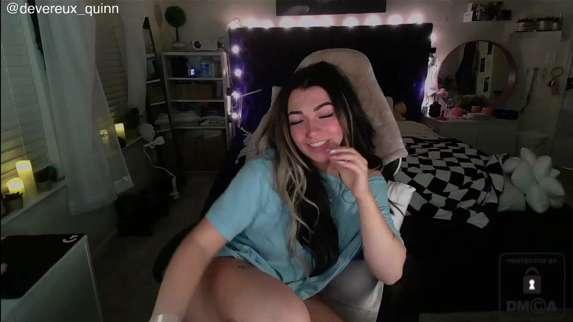 Gallery image thumbnail from Devereuxquinn's myfreecams stream on, 07/19/2023, 08:05 image 15 of 20