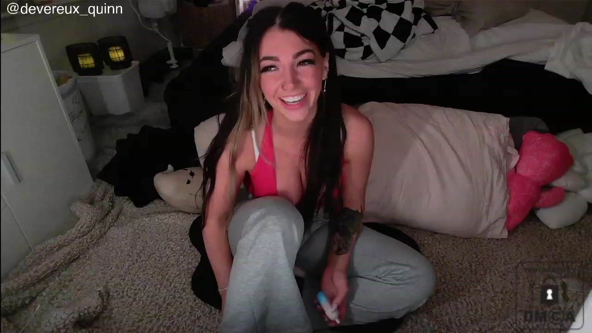 Gallery image thumbnail from Devereuxquinn's myfreecams stream on, 07/22/2023, 05:06 image 20 of 20