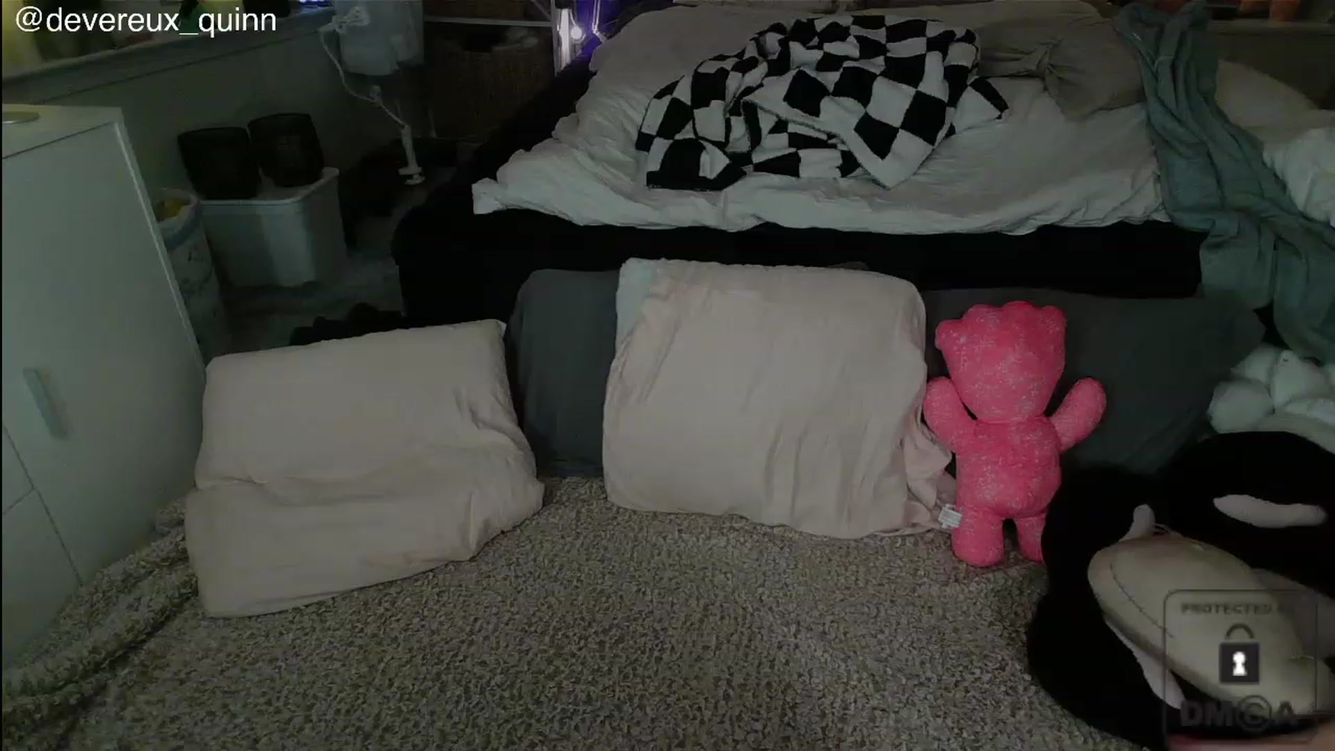 Gallery image thumbnail from Devereuxquinn's myfreecams stream on, 07/22/2023, 08:01 image 13 of 20